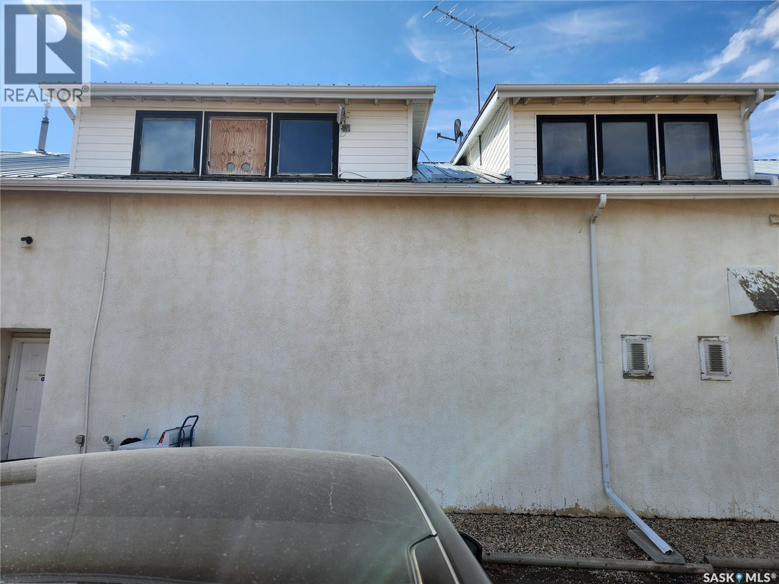 705 MAIN STREET - 44