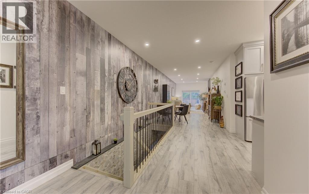 530 LAMPMAN PLACE - 12