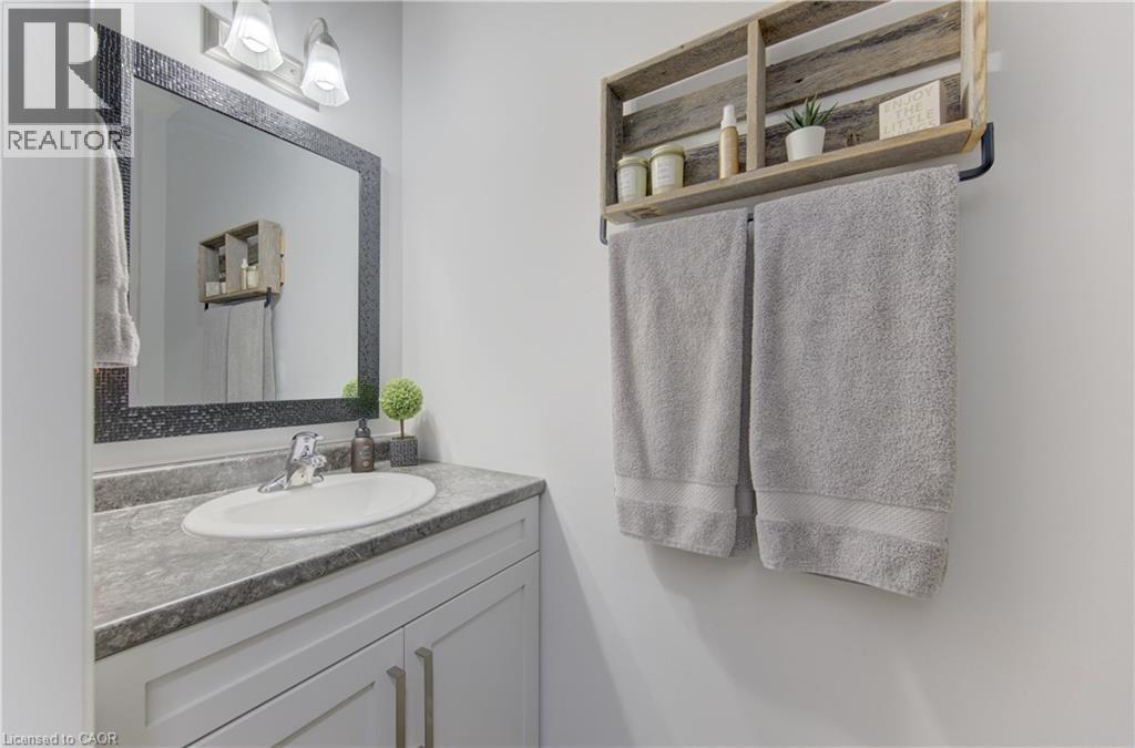 530 LAMPMAN PLACE - 17