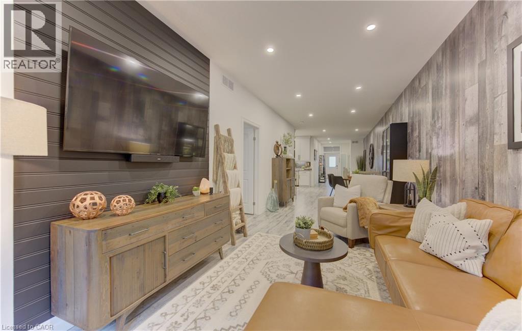 530 LAMPMAN PLACE - 20