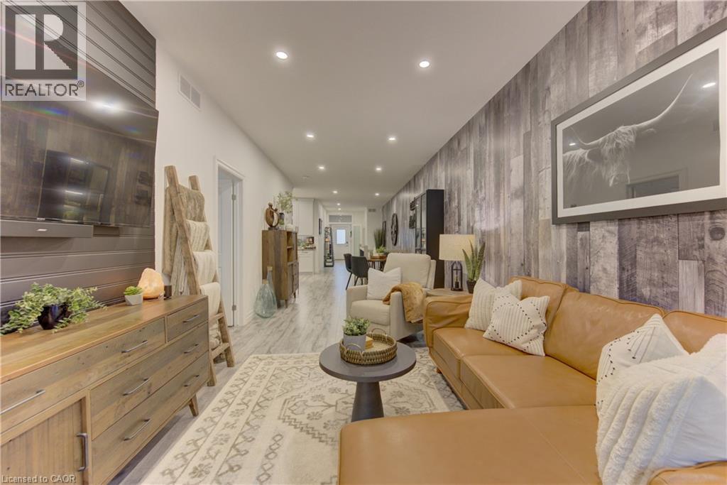 530 LAMPMAN PLACE - 21