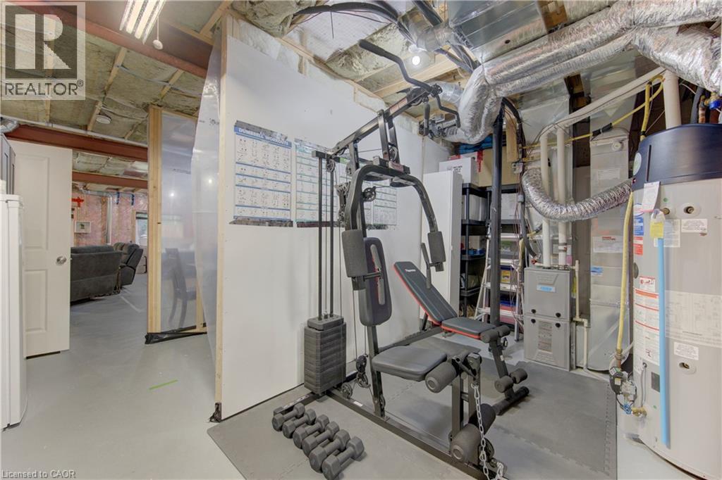 530 LAMPMAN PLACE - 30