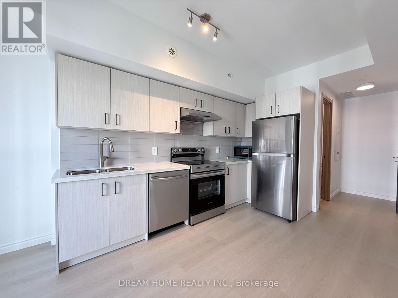 C1- 301 - 3423 SHEPPARD AVENUE E