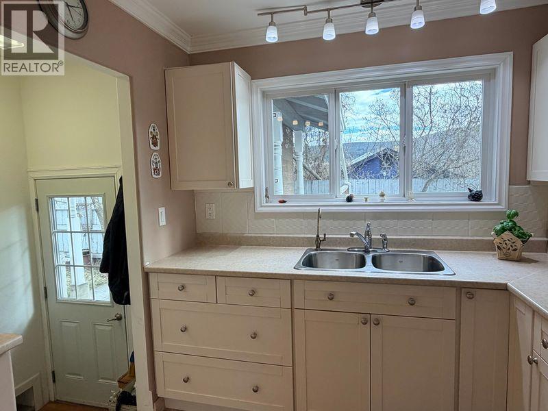 134 S FIFTH AVENUE - 4