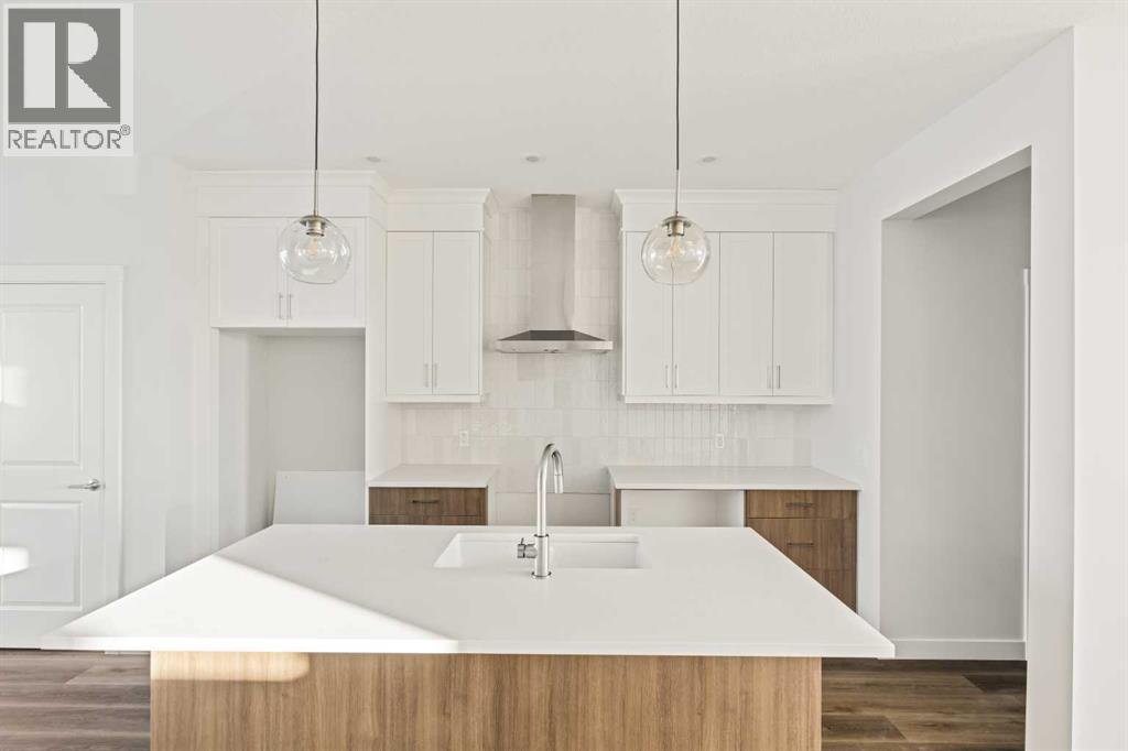 
          62 Setonvista Grove Southeast
            <br/>
            <span>Calgary</span>
            , 
            <span>AB</span>
             <span>T3M4H8</span>
        