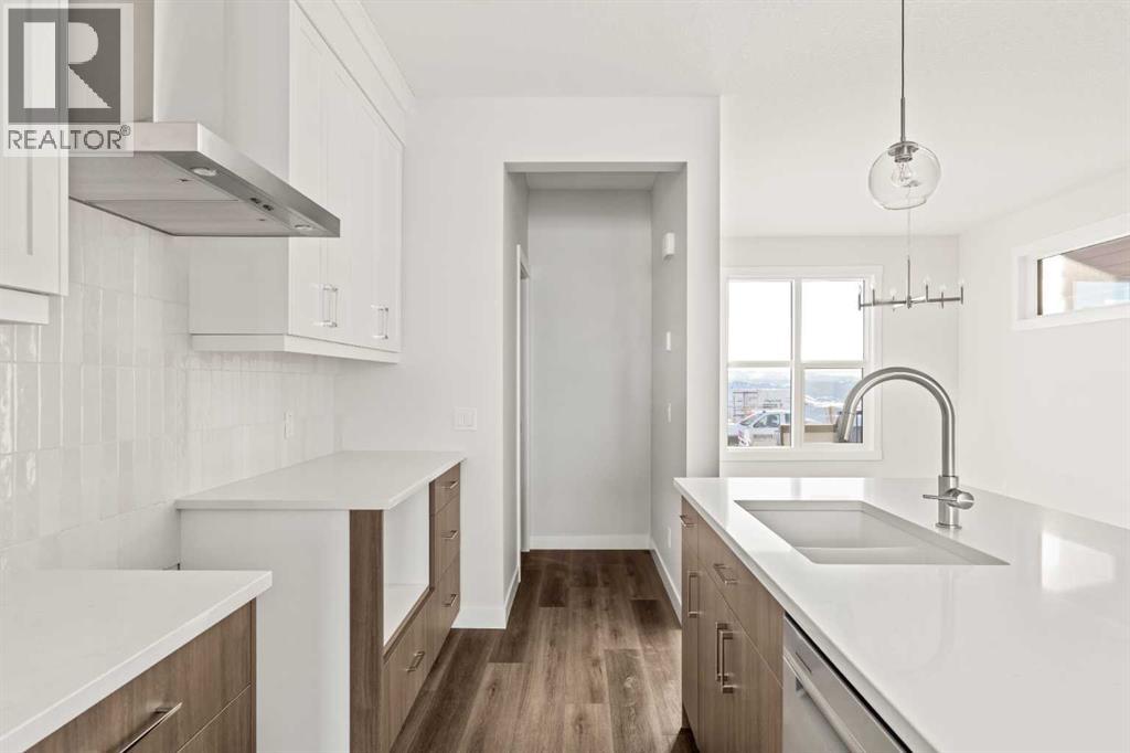 
          62 Setonvista Grove Southeast
            <br/>
            <span>Calgary</span>
            , 
            <span>AB</span>
             <span>T3M4H8</span>
         - Photo 5