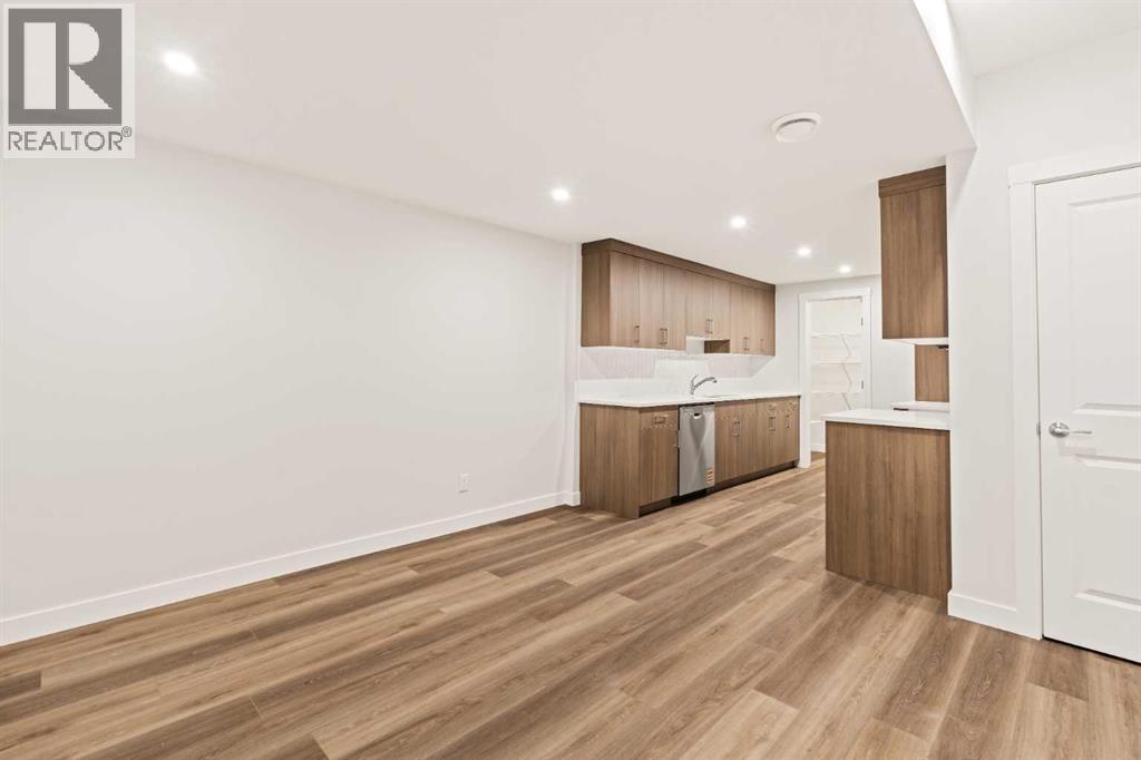 
          62 Setonvista Grove Southeast
            <br/>
            <span>Calgary</span>
            , 
            <span>AB</span>
             <span>T3M4H8</span>
         - Photo 26