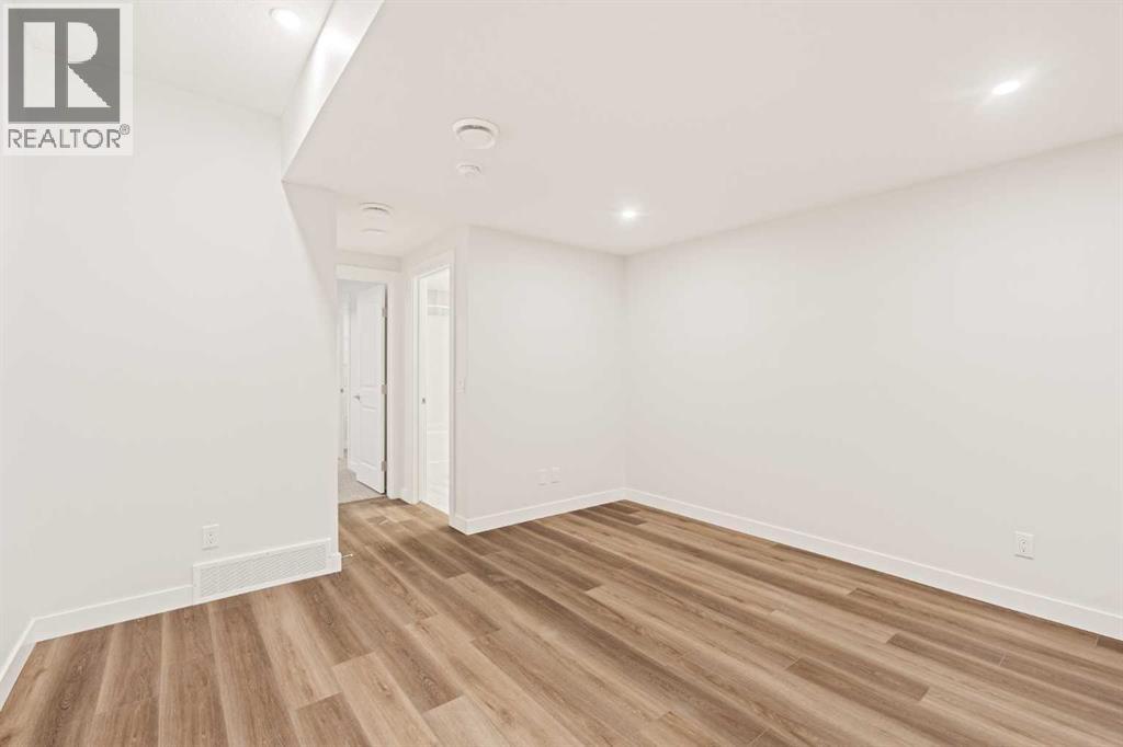 
          62 Setonvista Grove Southeast
            <br/>
            <span>Calgary</span>
            , 
            <span>AB</span>
             <span>T3M4H8</span>
         - Photo 27