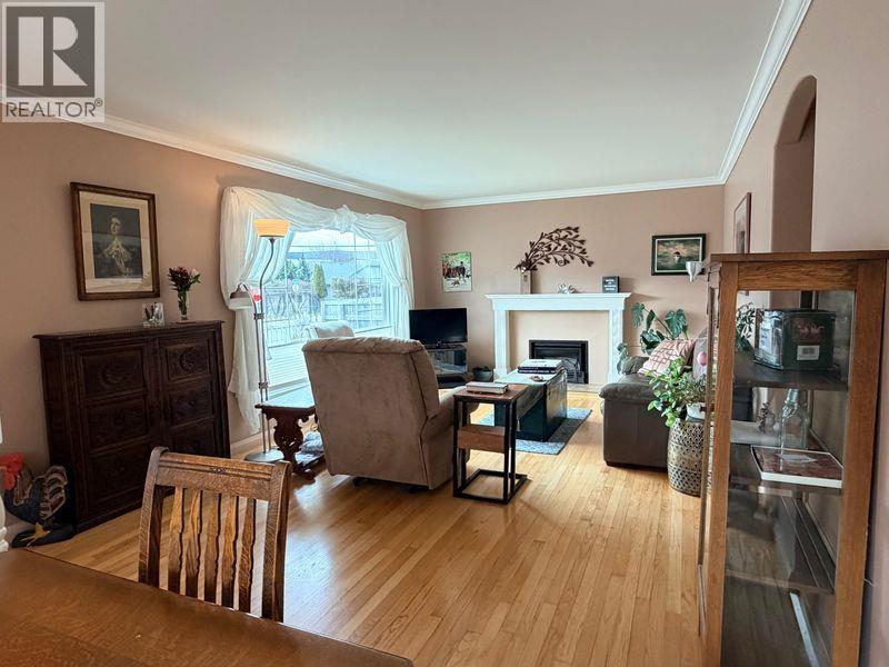 134 S FIFTH AVENUE - 10