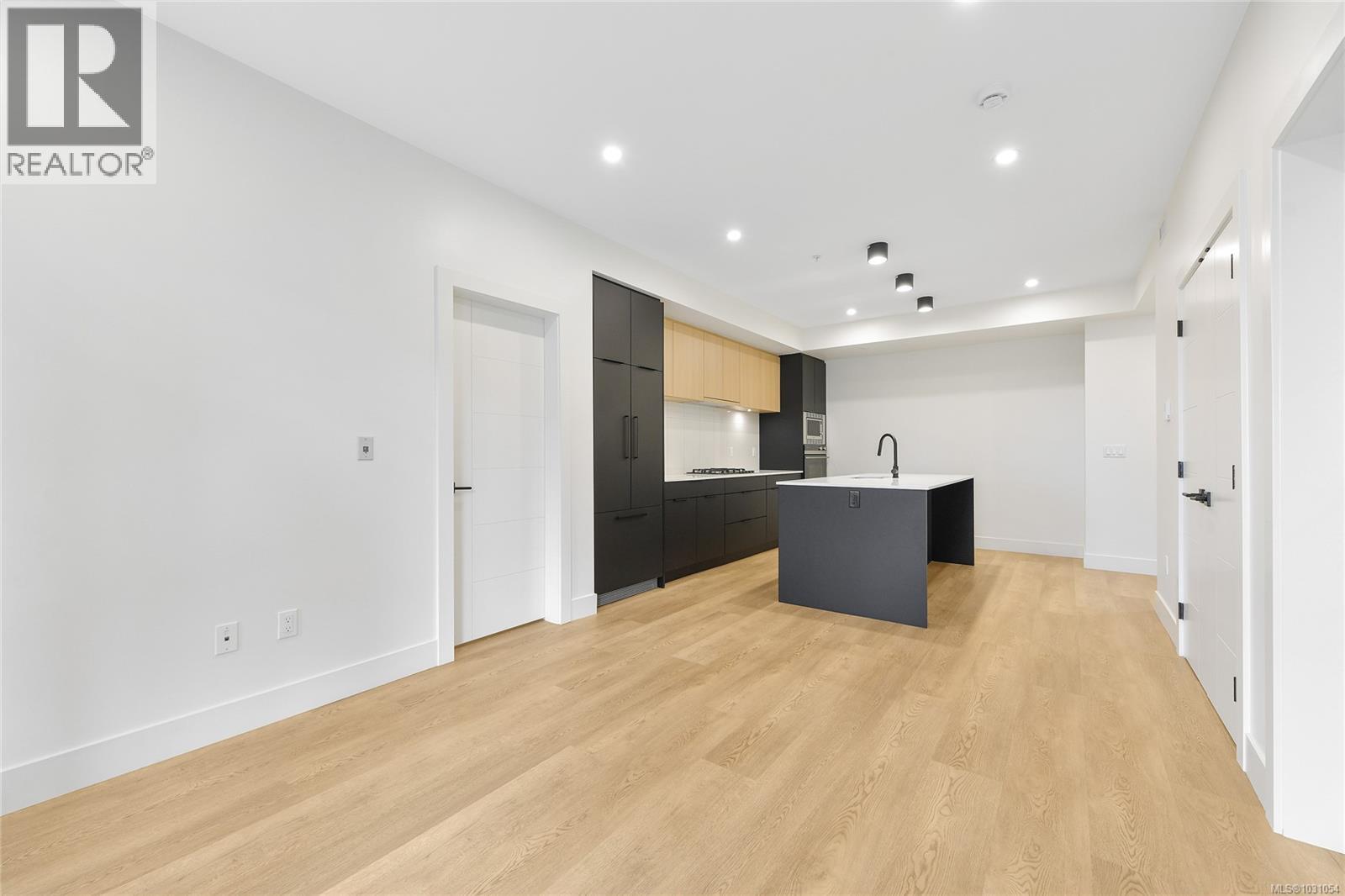 #314 2341 BEAR MOUNTAIN PKWY - 28