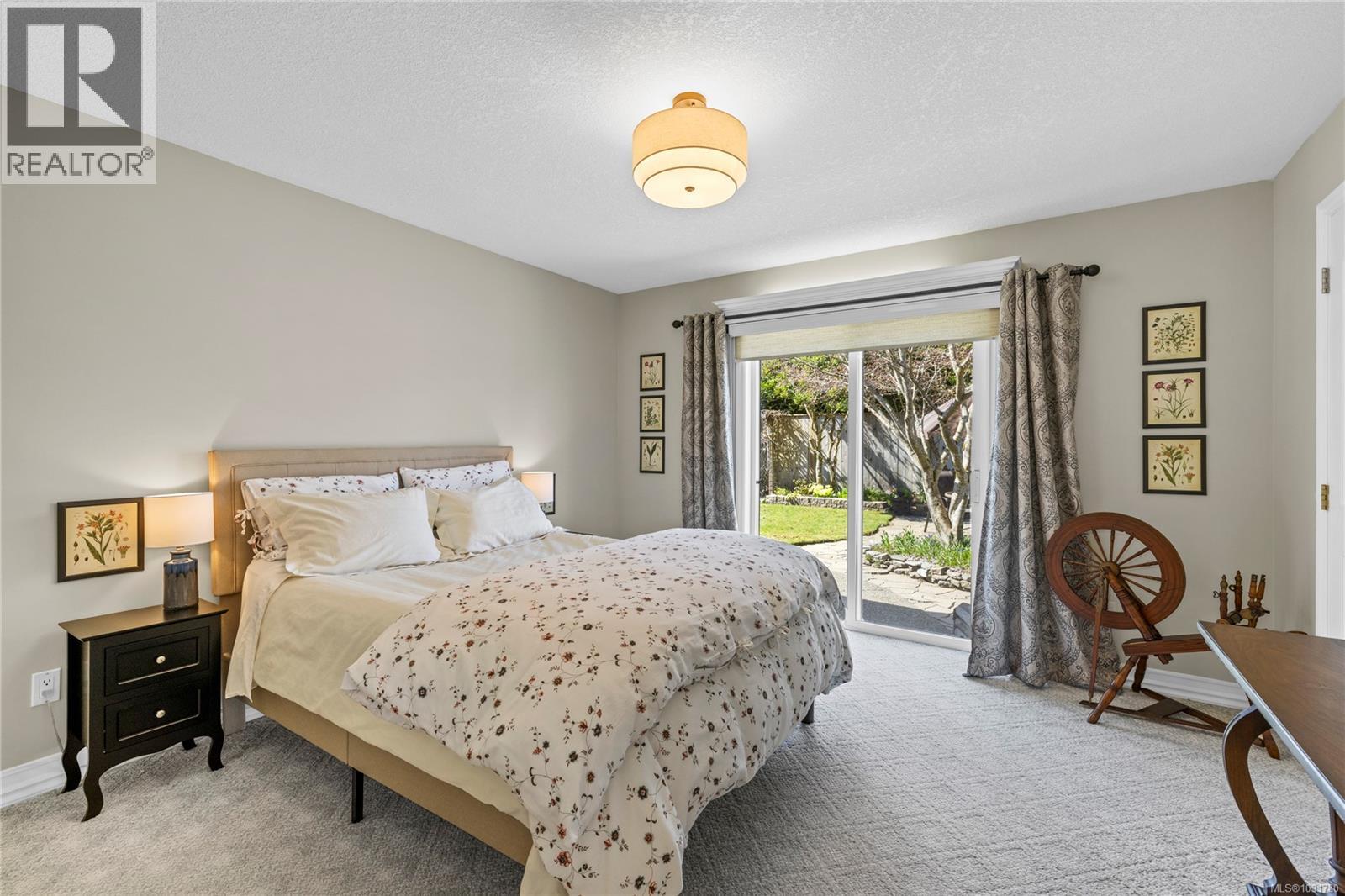 501 MUIRFIELD CLOSE - 12