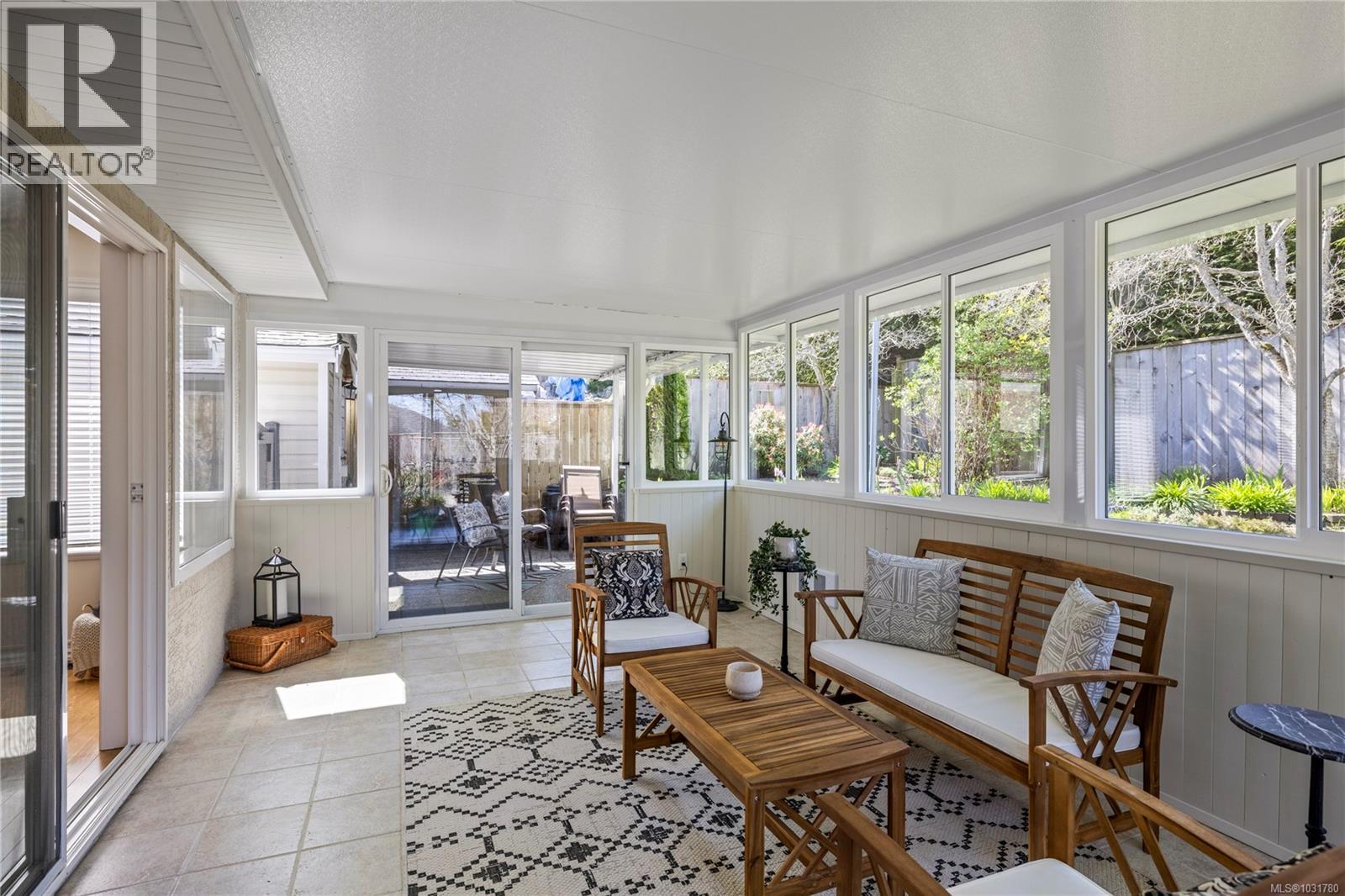 501 MUIRFIELD CLOSE - 28