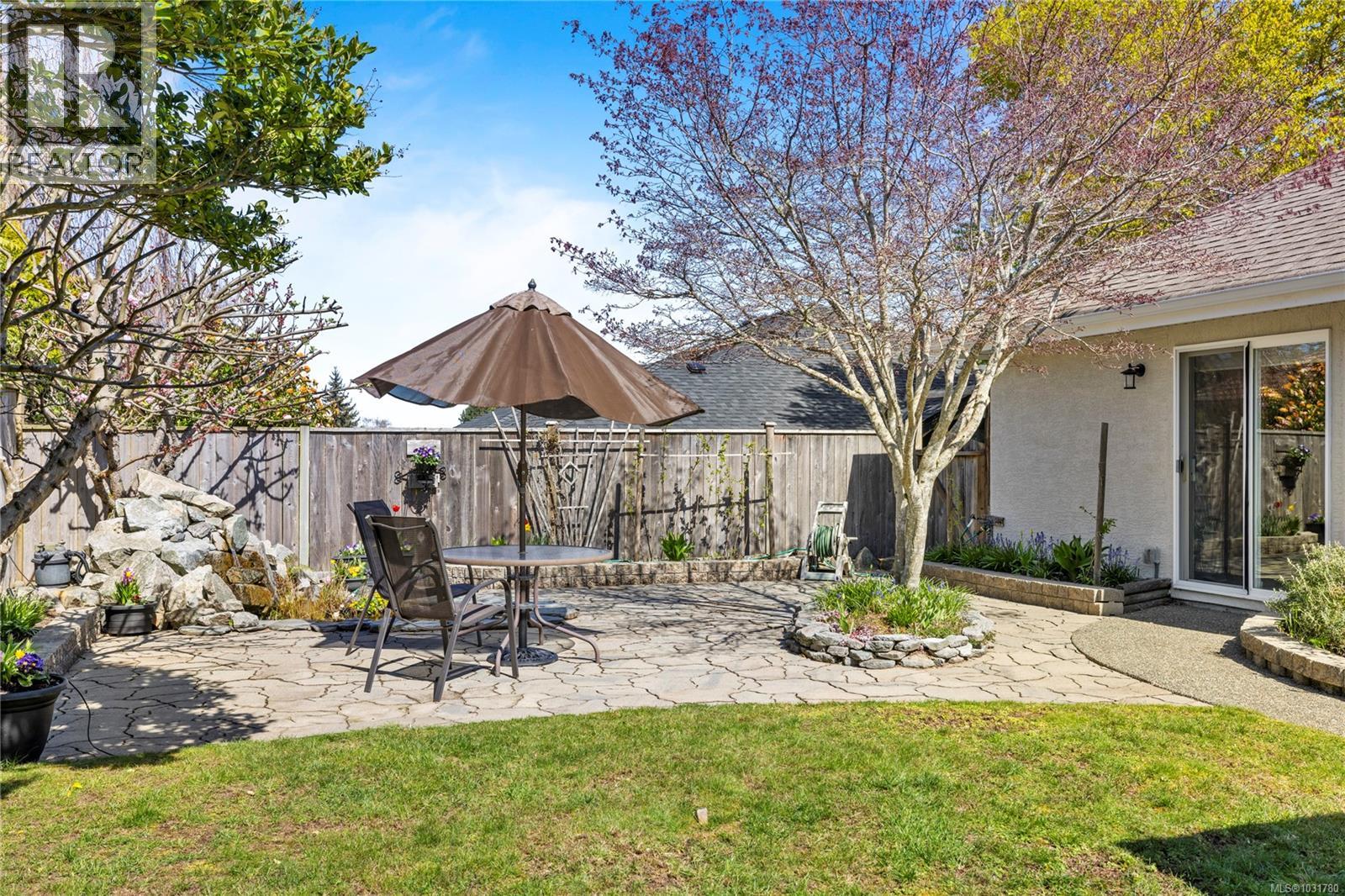 501 MUIRFIELD CLOSE - 30