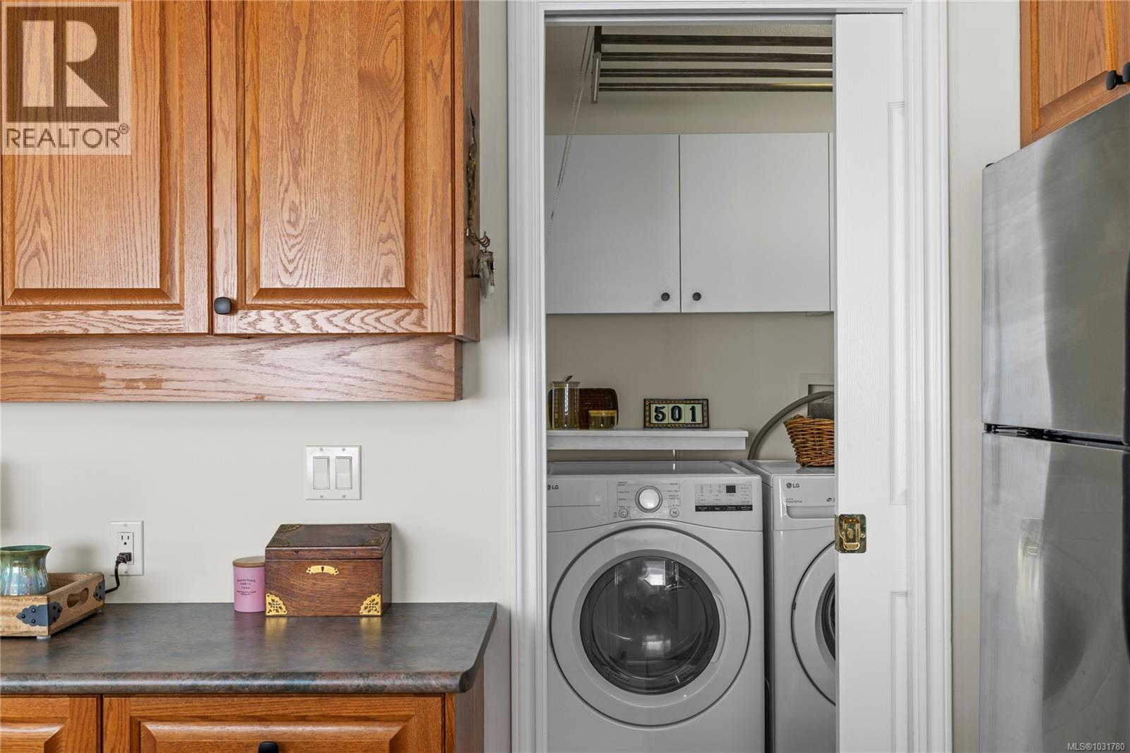 501 MUIRFIELD CLOSE - 33