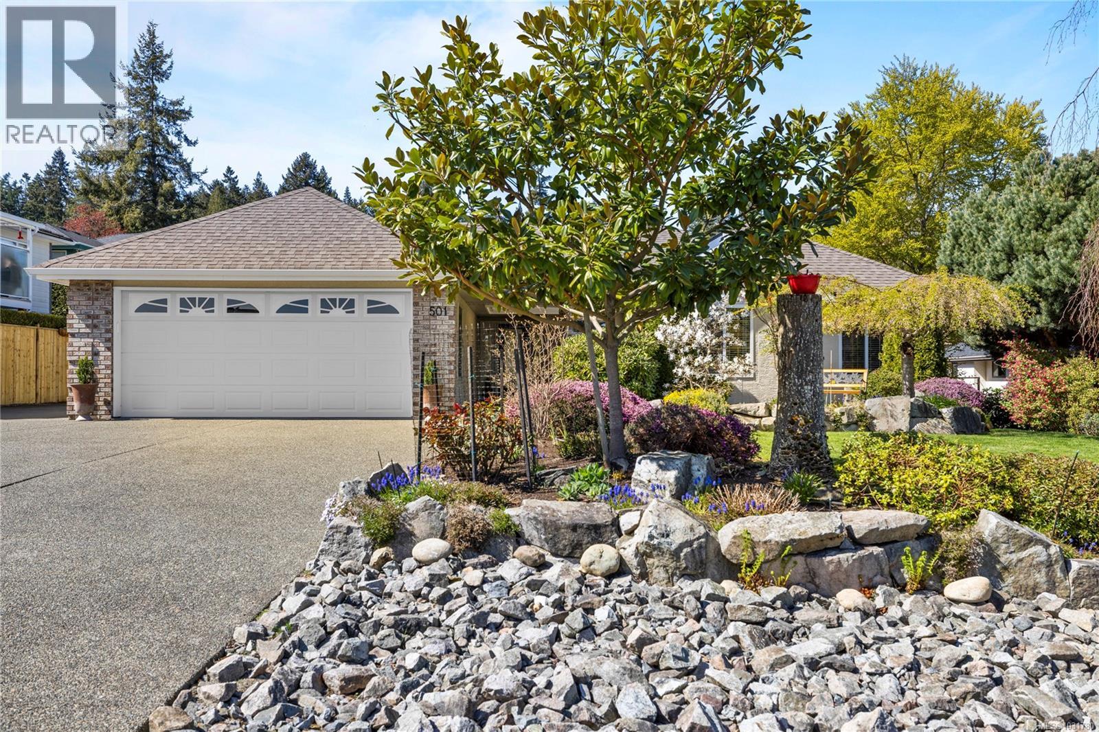 501 MUIRFIELD CLOSE - 37