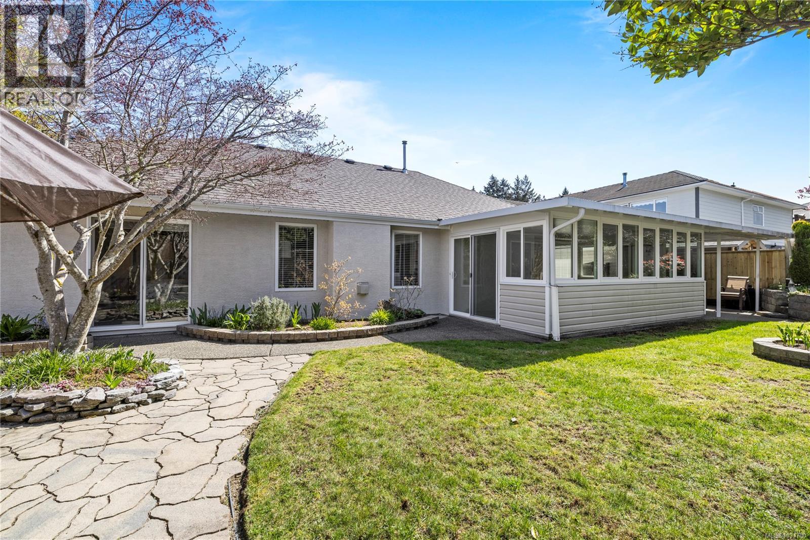 501 MUIRFIELD CLOSE - 42