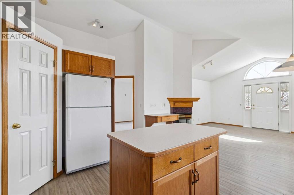 Single Family House Bi-level for Sale in  Anaheim Green NE Monterey Park Calgary 