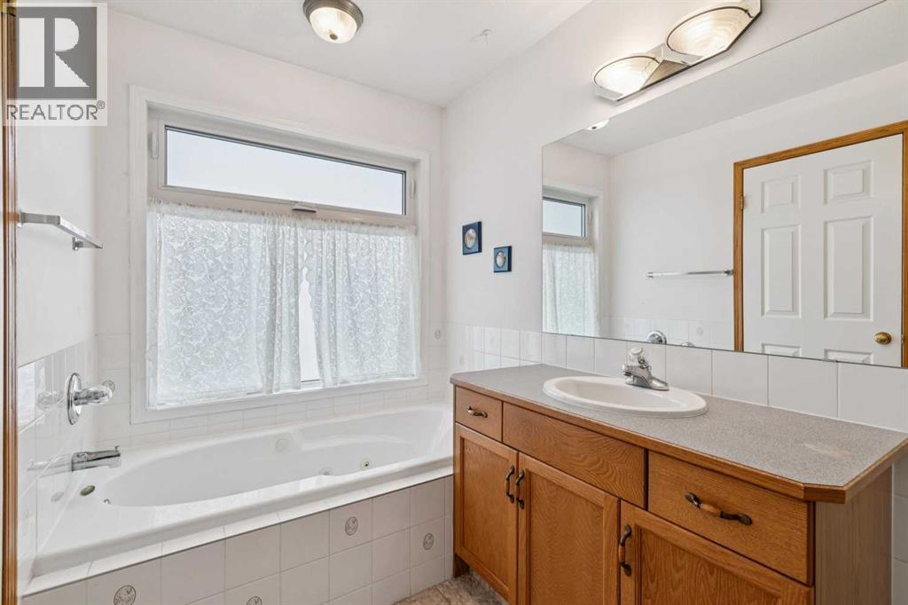 Single Family House Bi-level for Sale in  Anaheim Green NE Monterey Park Calgary 