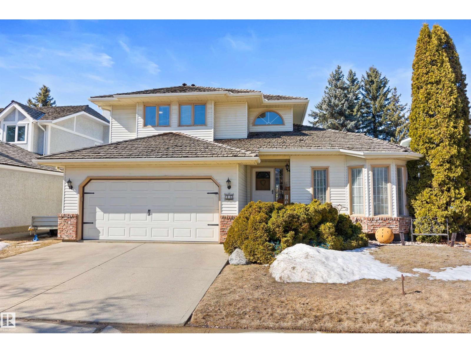 18 PARKWOOD DR, St. Albert