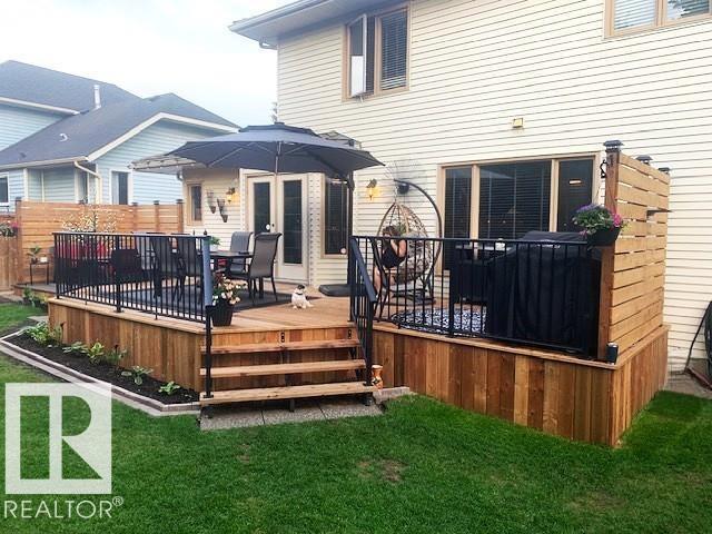 18 PARKWOOD DR, St. Albert