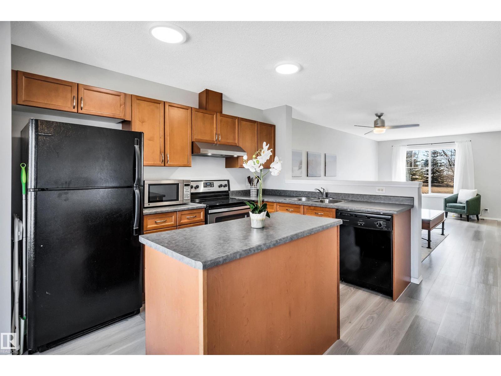 #51 3075 TRELLE CR NW, Edmonton