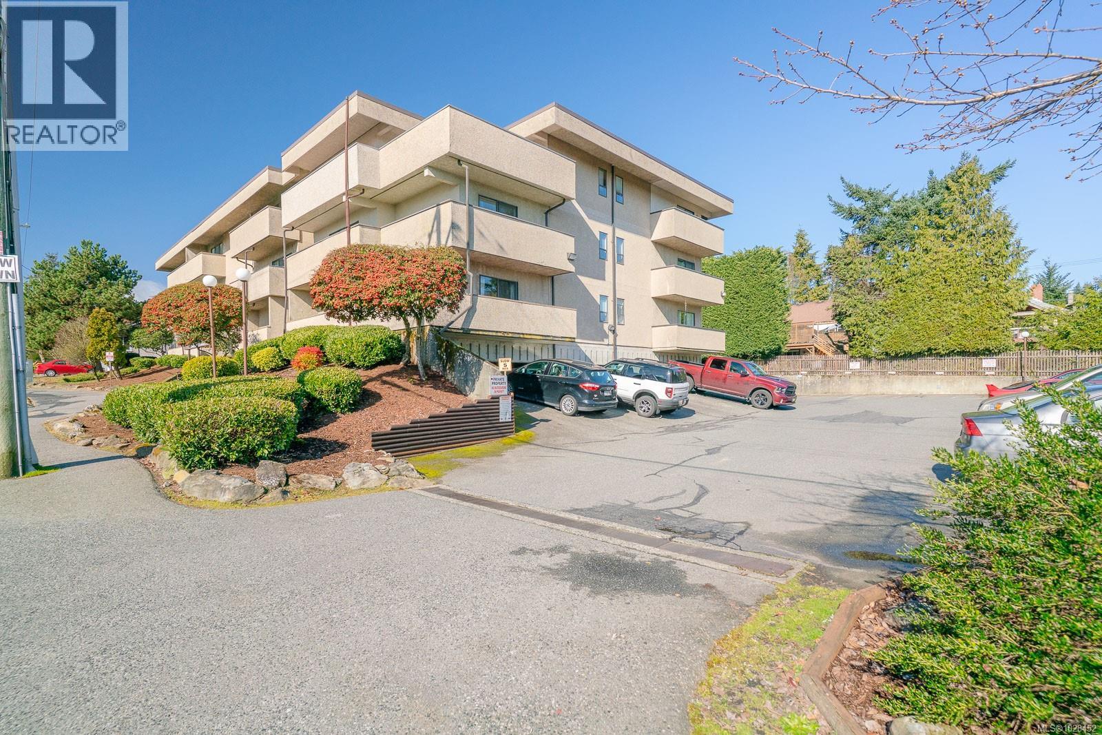 #303 550 BRADLEY ST - 22