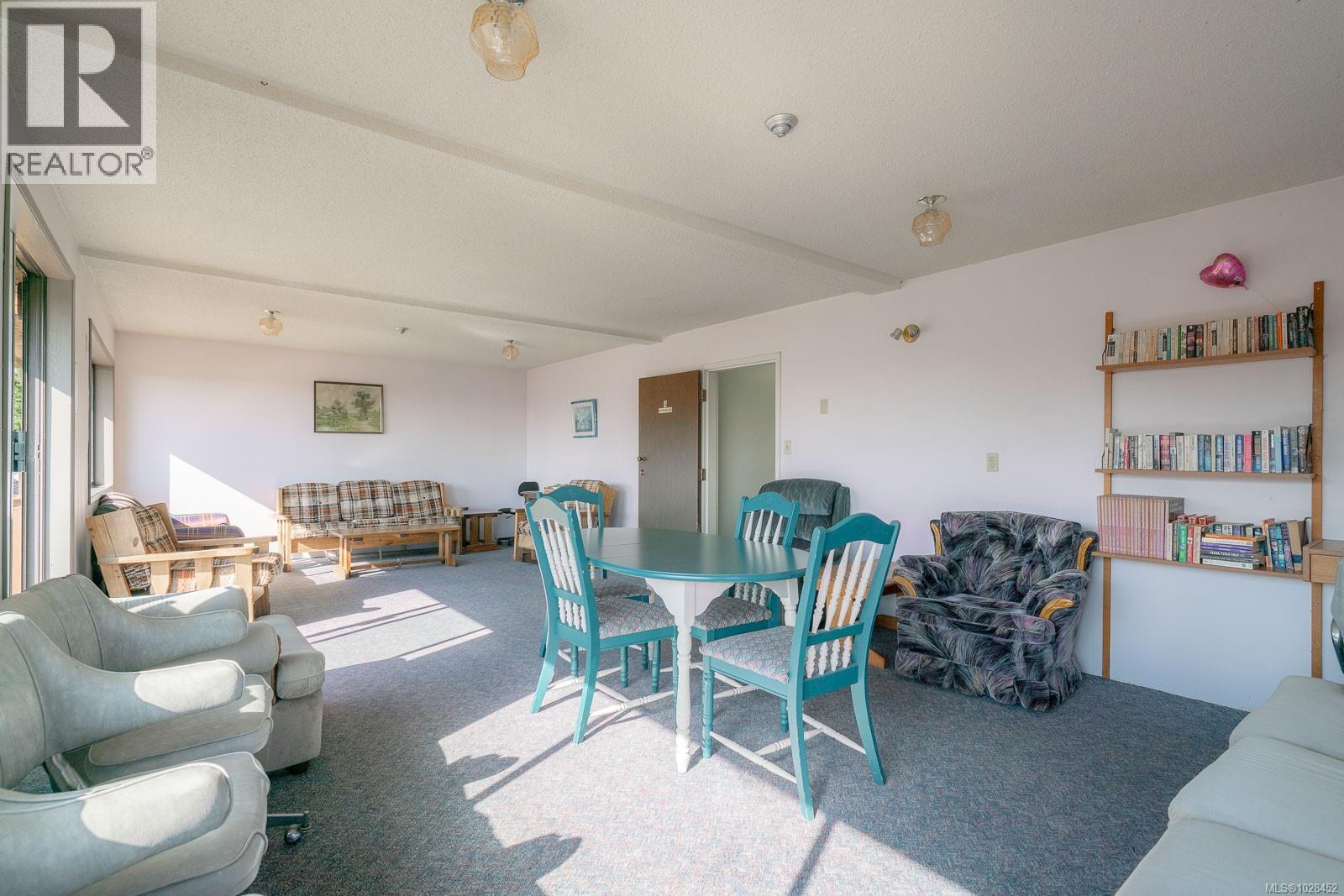 #303 550 BRADLEY ST - 15