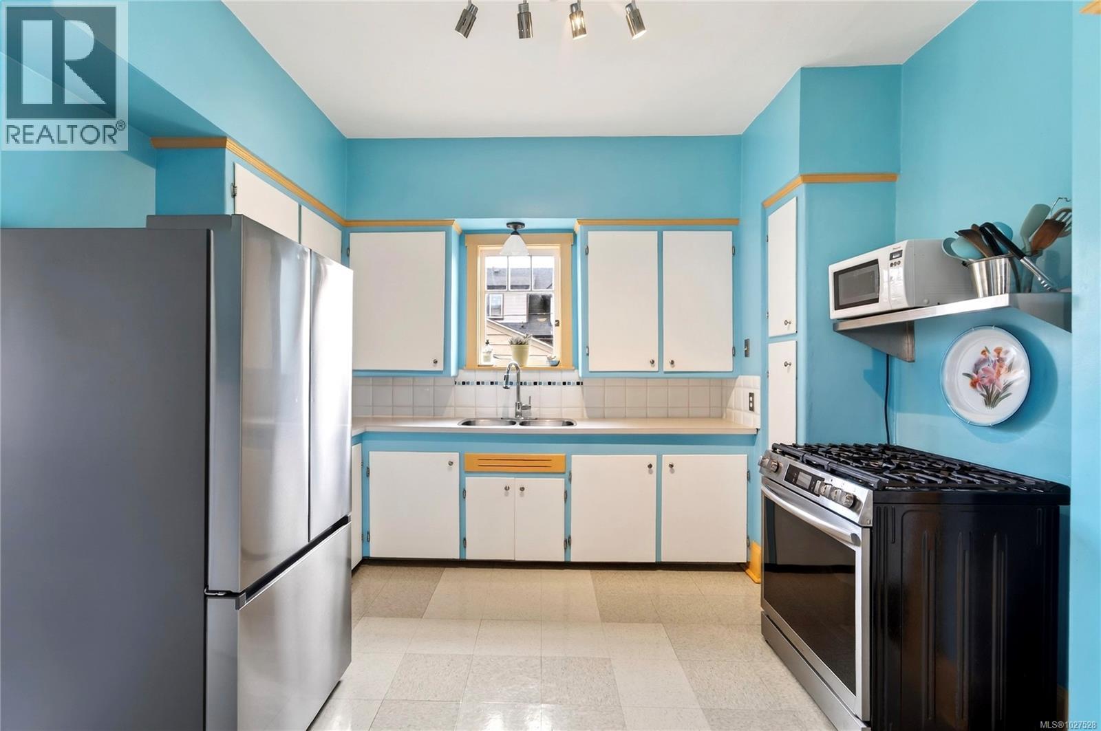 1150 EMPRESS AVE - 4