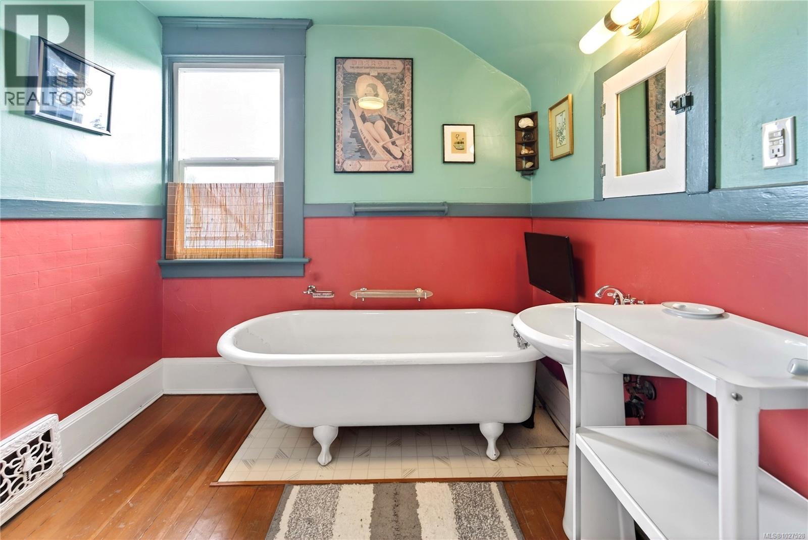 1150 EMPRESS AVE - 22