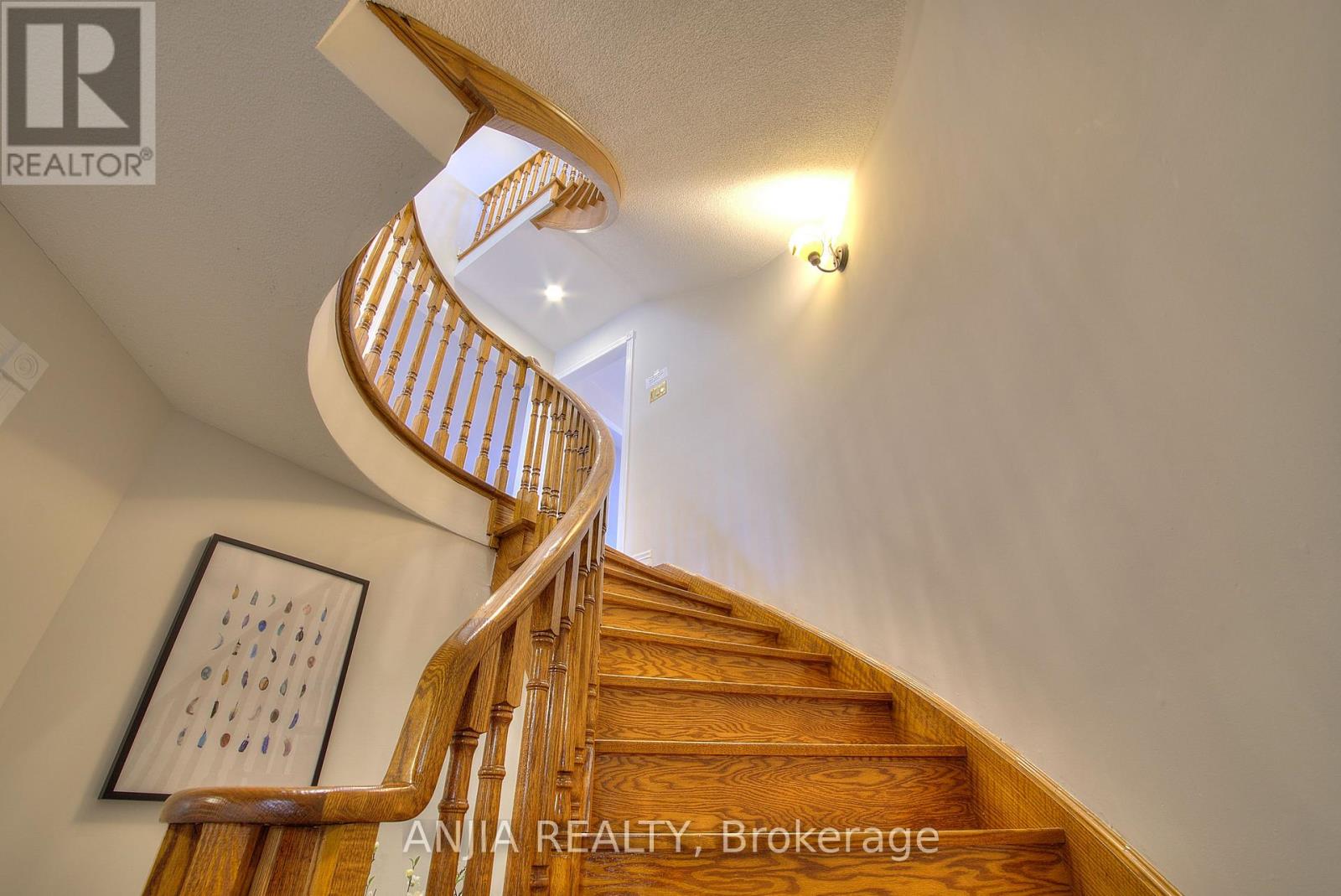 22 CHILTERN HILL - 26