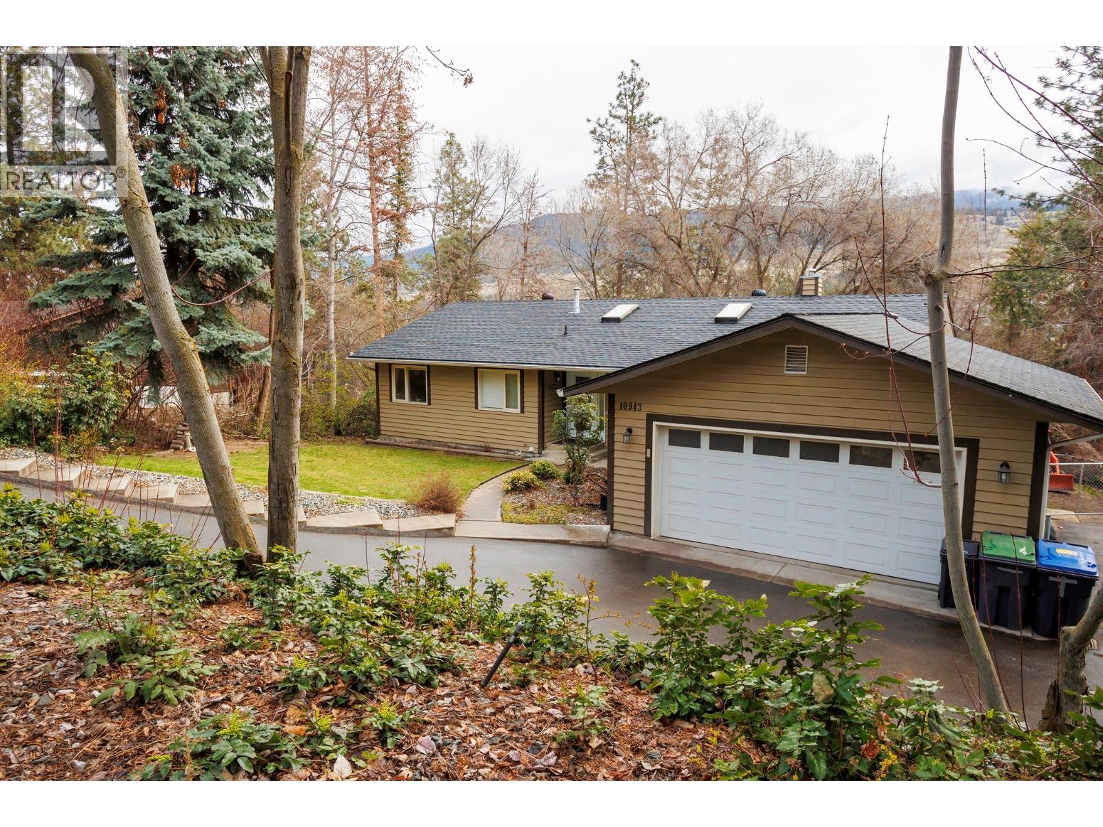 10943 Eva Road, Lake Country
