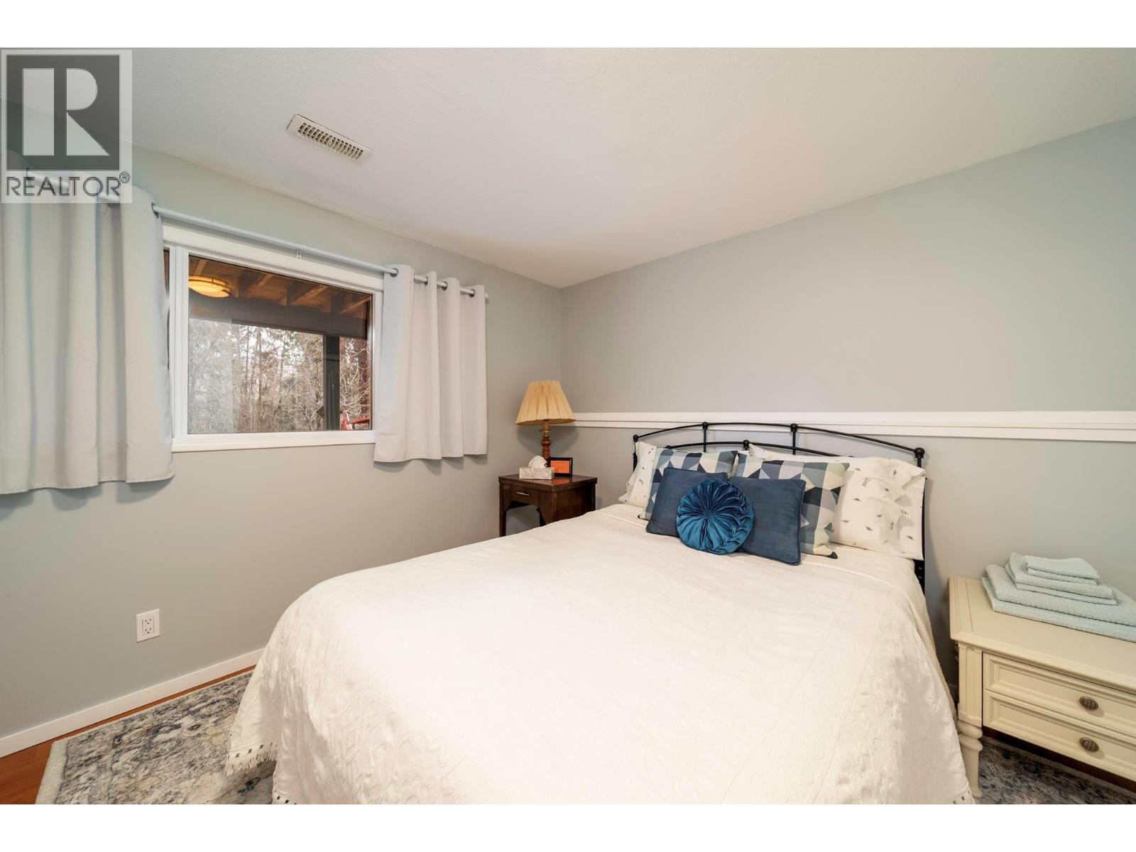 10943 Eva Road, Lake Country