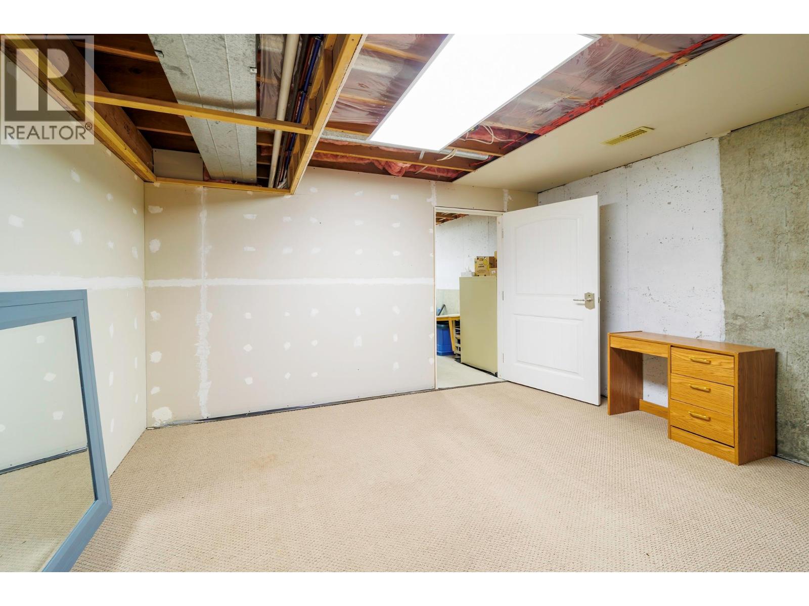 10943 Eva Road, Lake Country