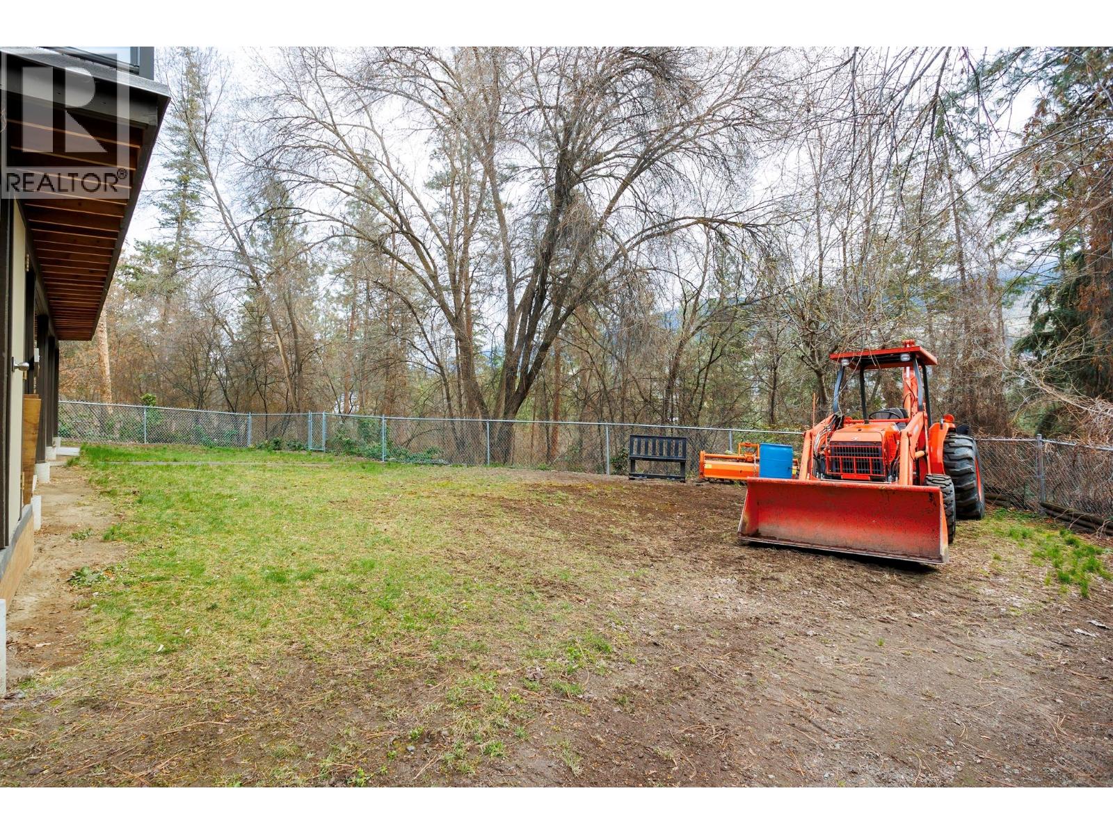 10943 Eva Road, Lake Country