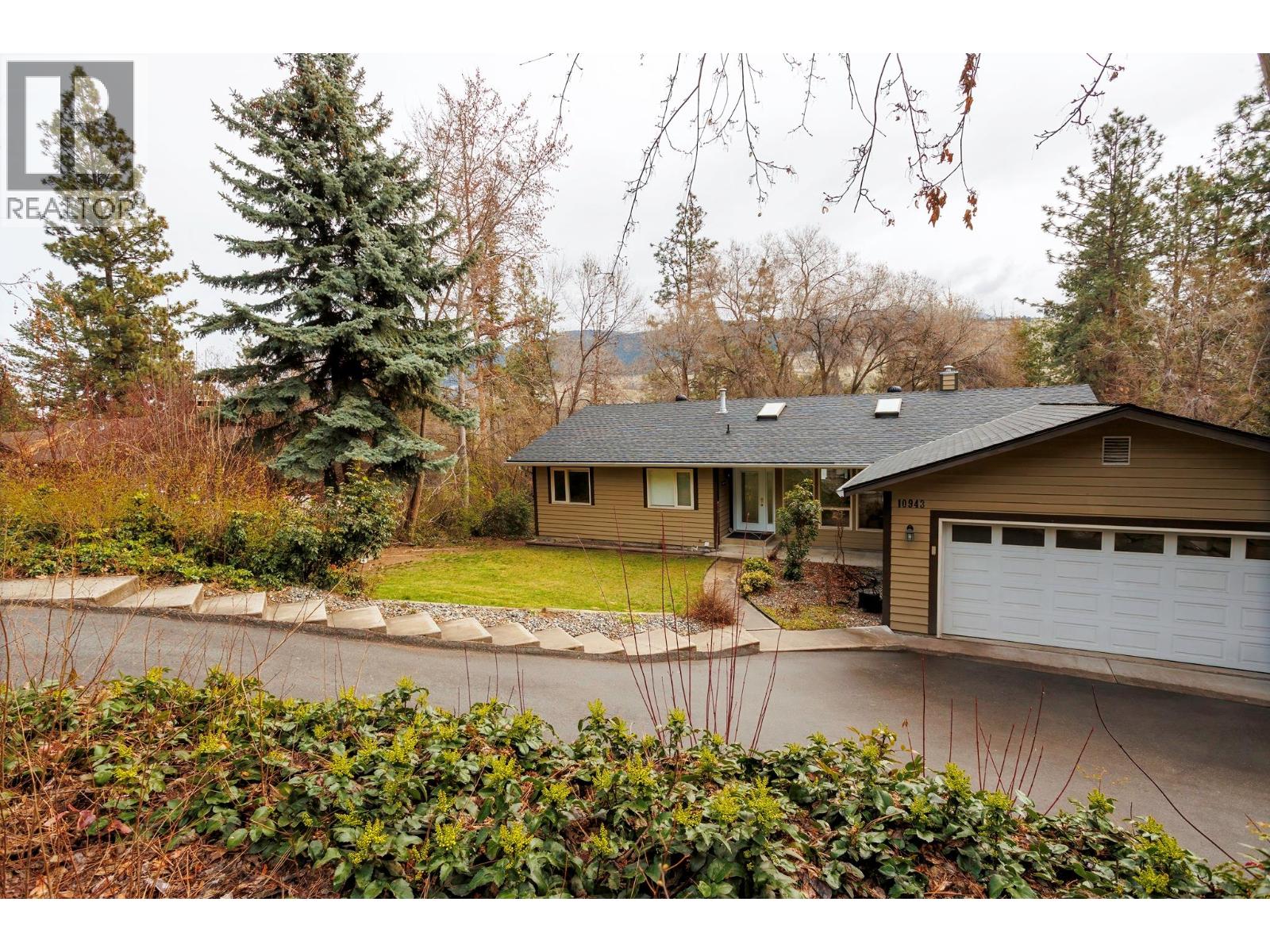 10943 Eva Road, Lake Country