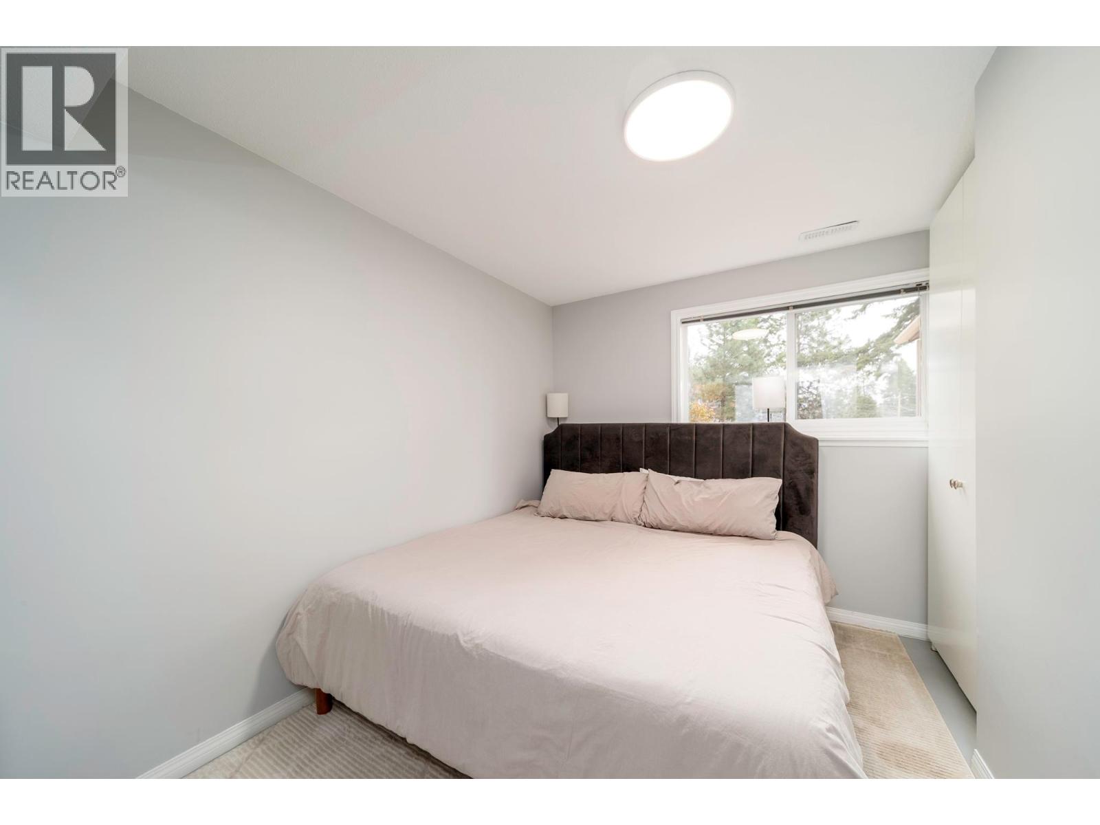 11011 Hallam Drive, Lake Country