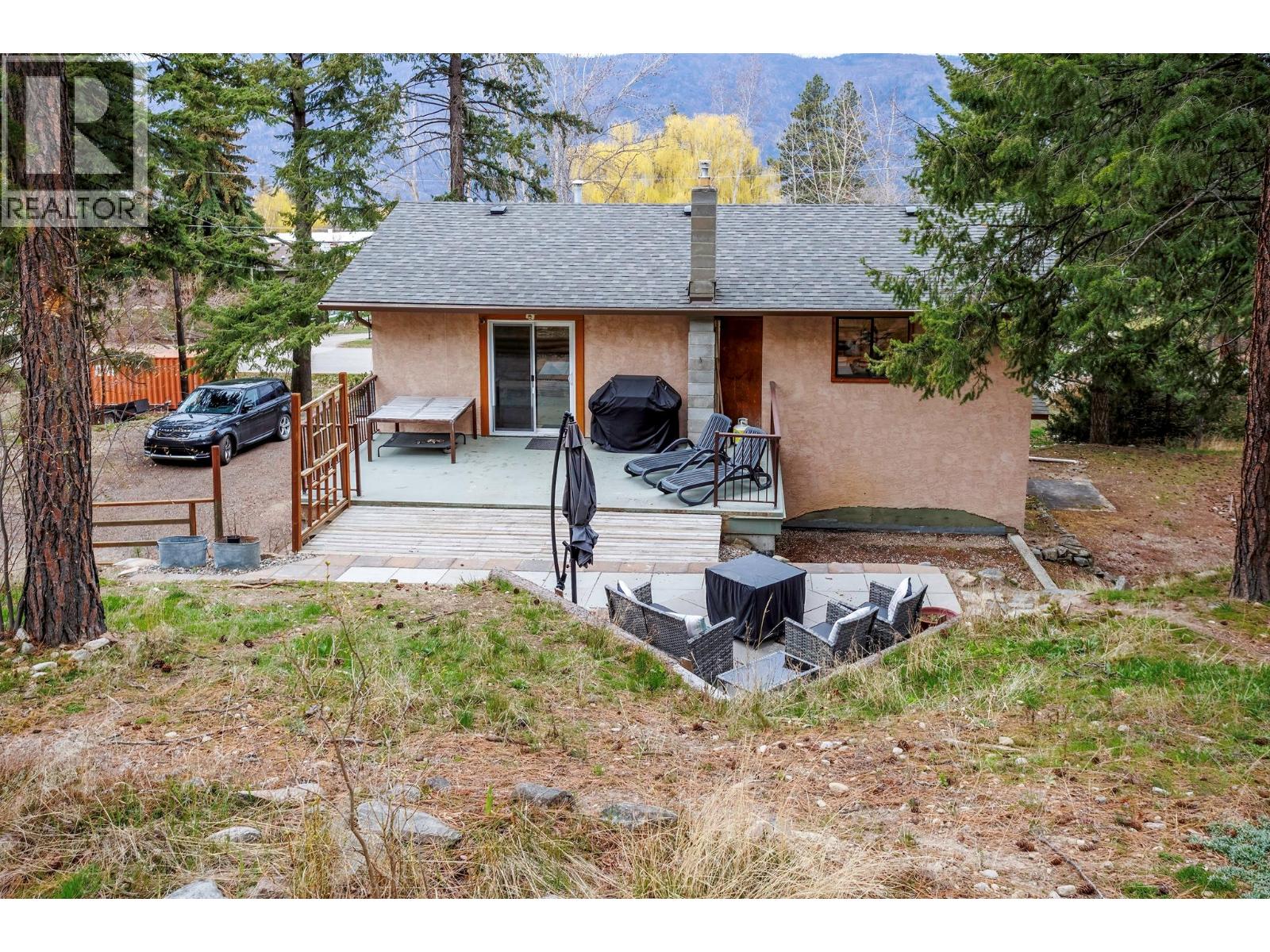11011 Hallam Drive, Lake Country