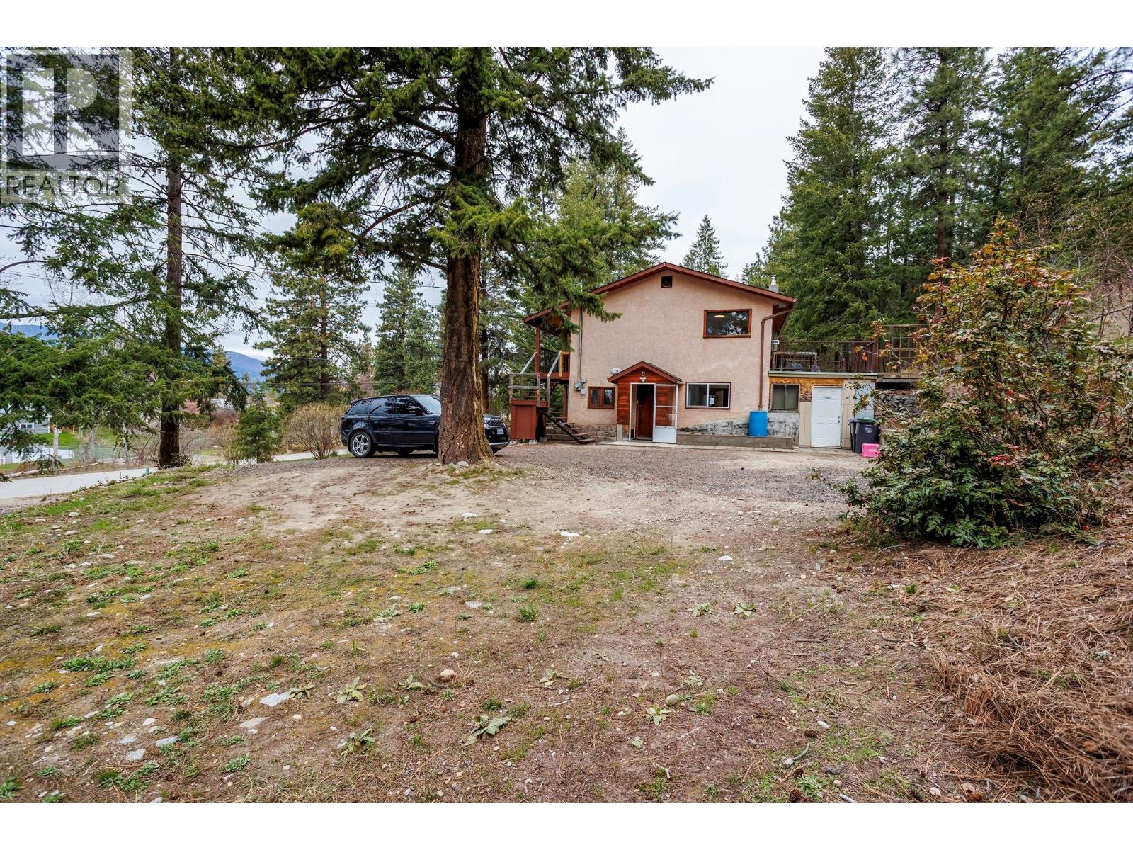 11011 Hallam Drive, Lake Country