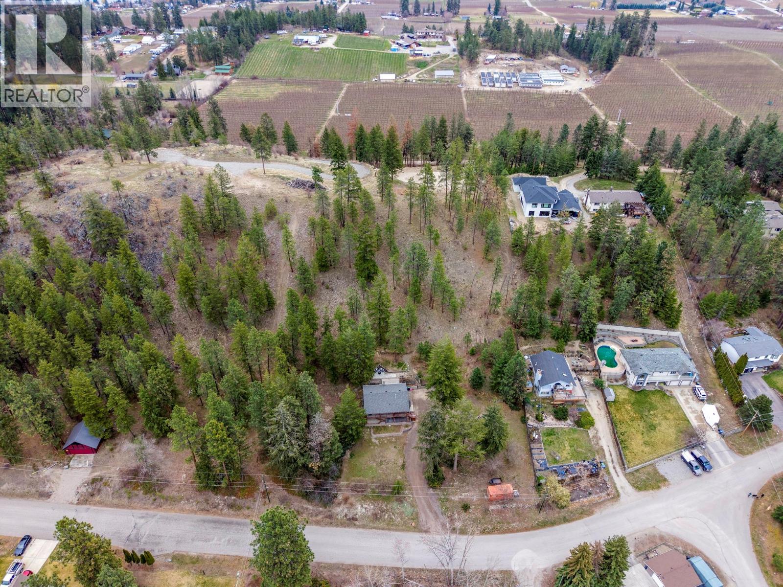 11011 Hallam Drive, Lake Country