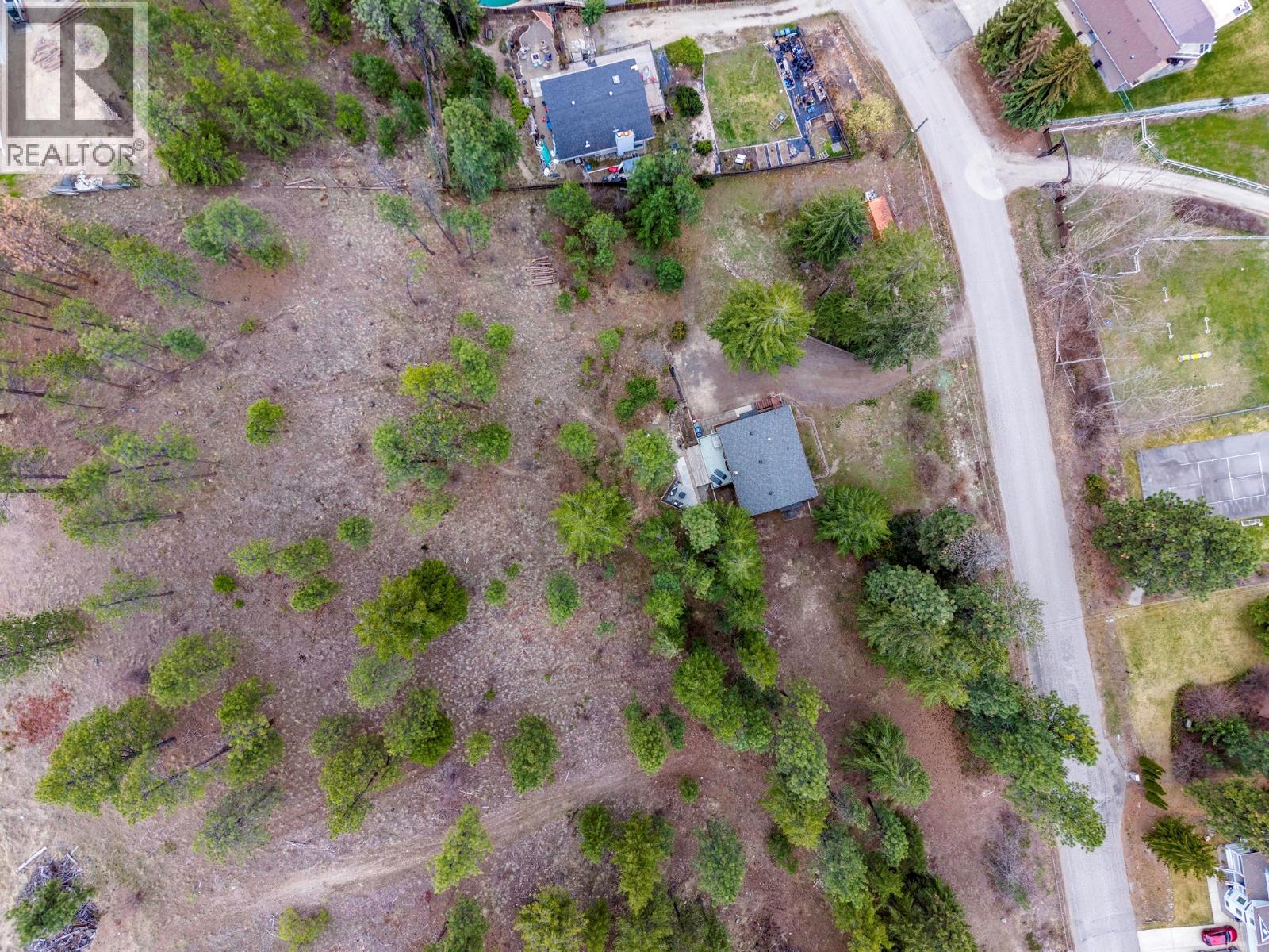 11011 Hallam Drive, Lake Country