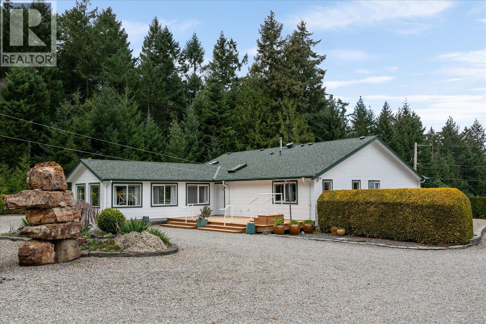 548 FOURNEAU WAY - 1