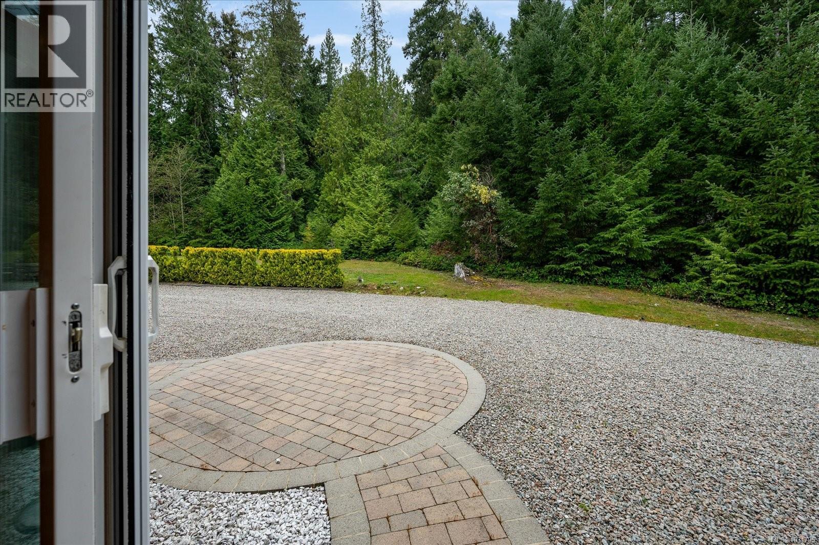 548 FOURNEAU WAY - 36