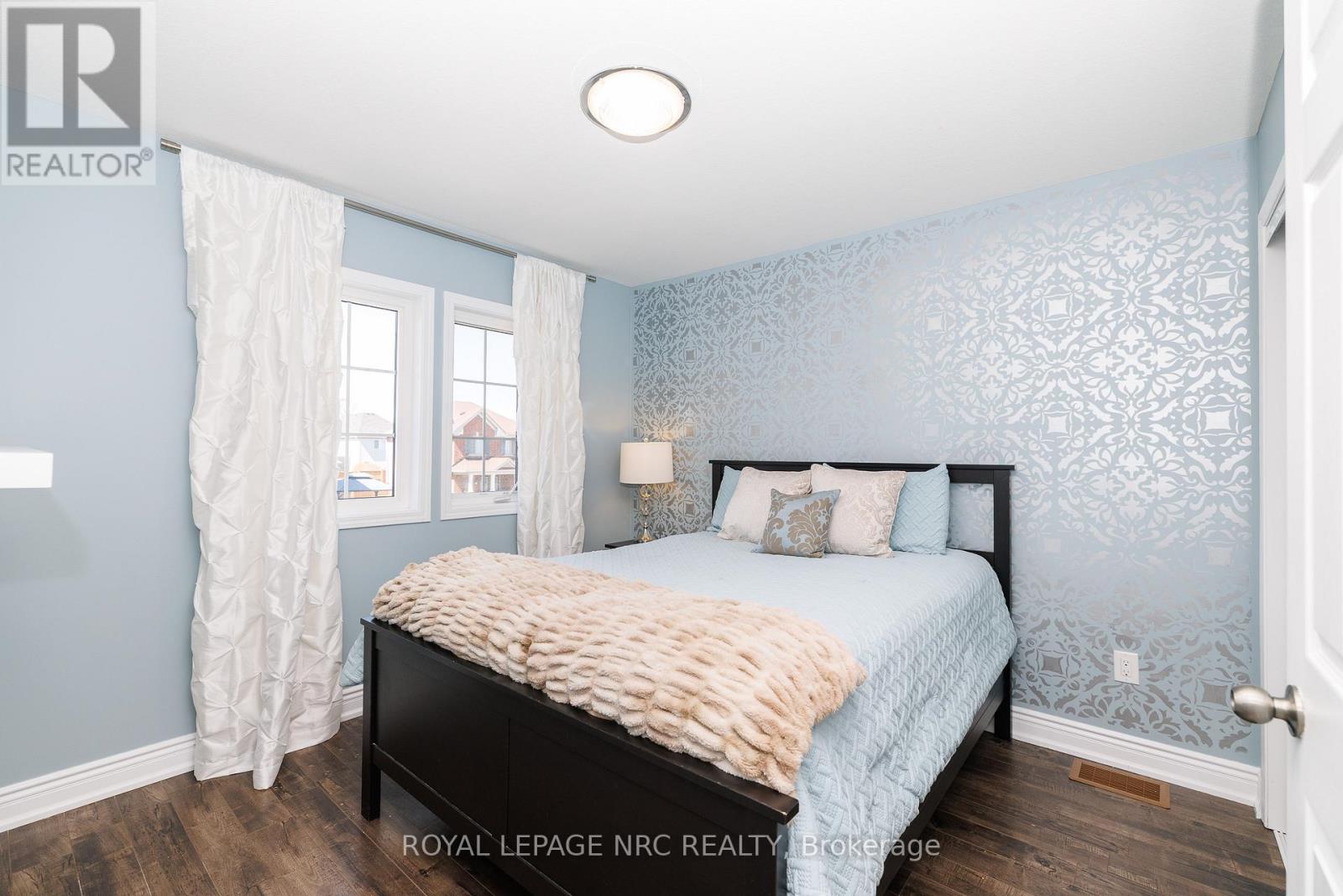 7764 SYCAMORE DRIVE — photo 42