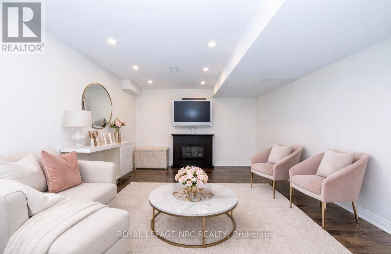 VIRTUAL STAGING OF FURNITURE