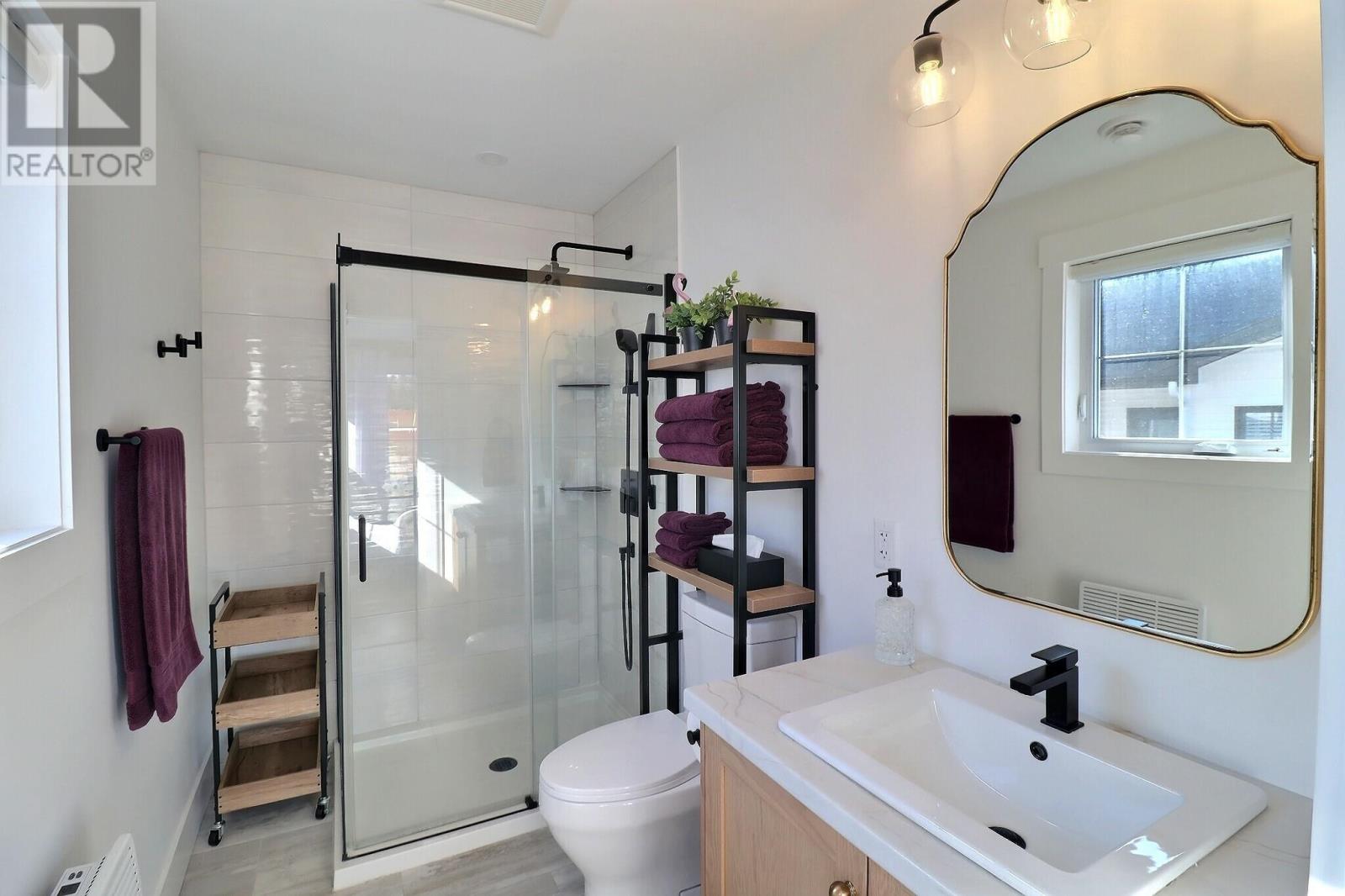 19 Ellis Avenue - 15