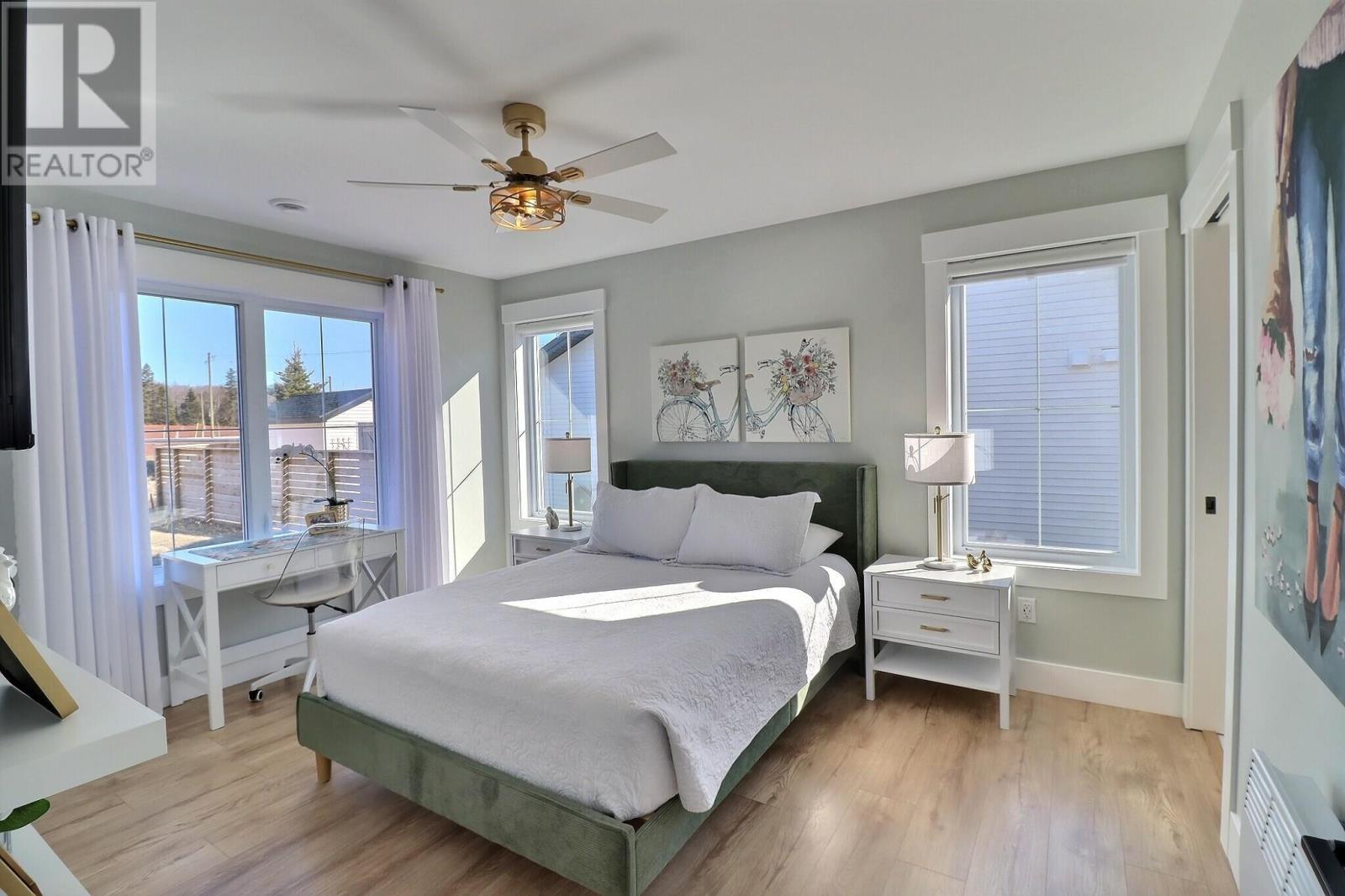 19 ELLIS AVENUE - 12