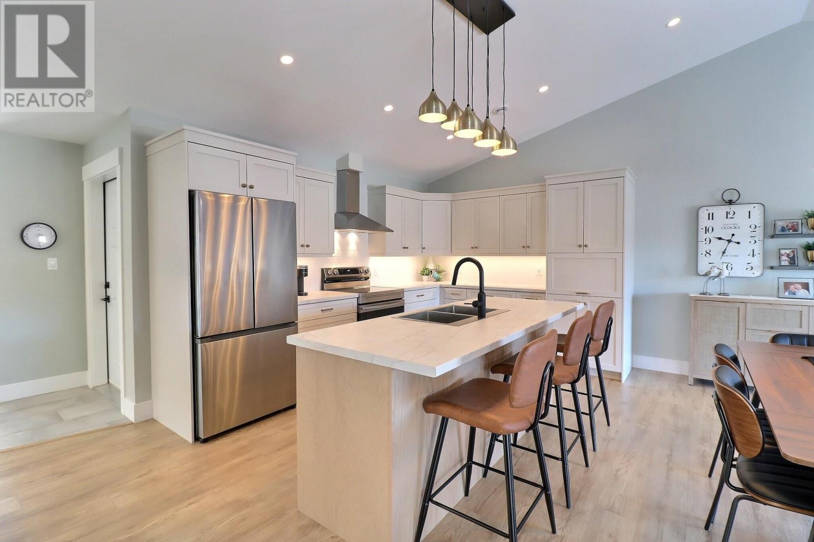 19 Ellis Avenue - 5