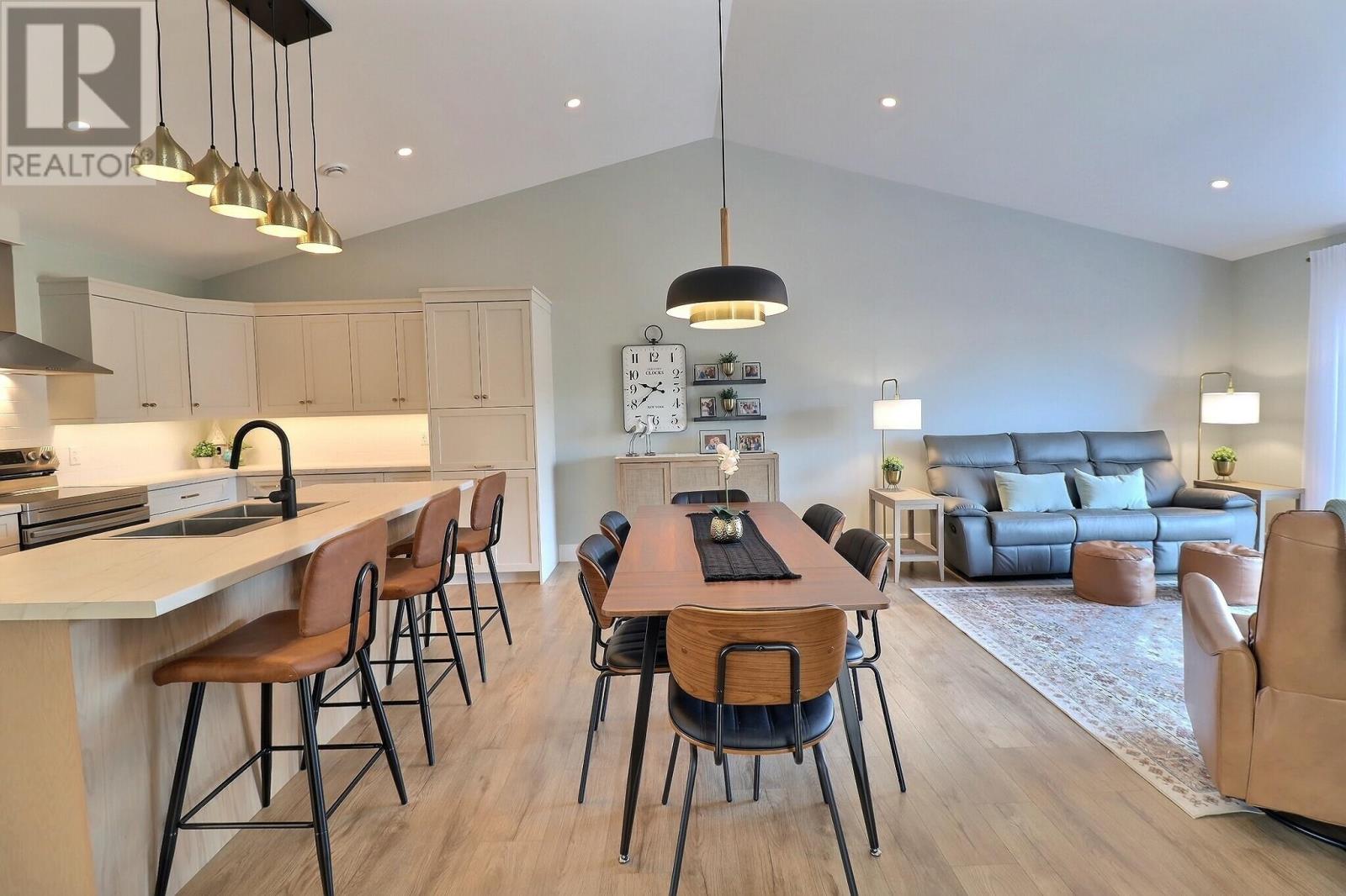 19 Ellis Avenue - 6