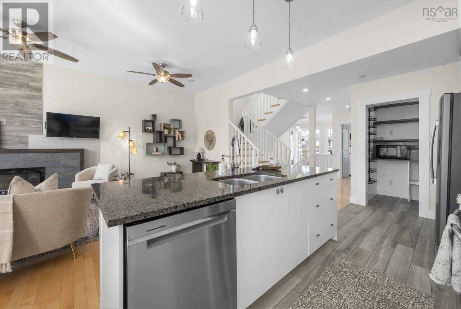 78 BRAMWELL COURT - 18