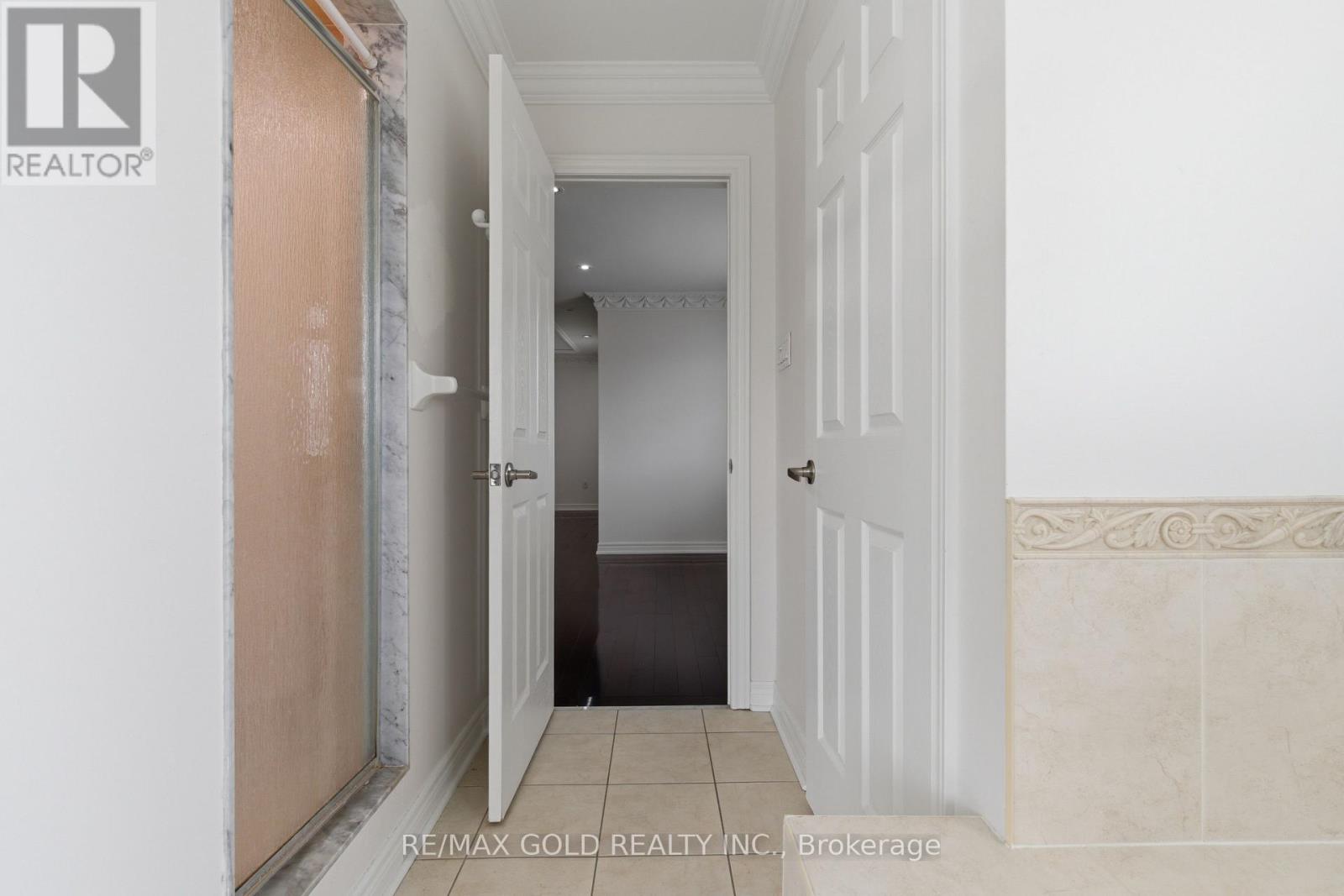 2 CALDERSTONE ROAD - 25